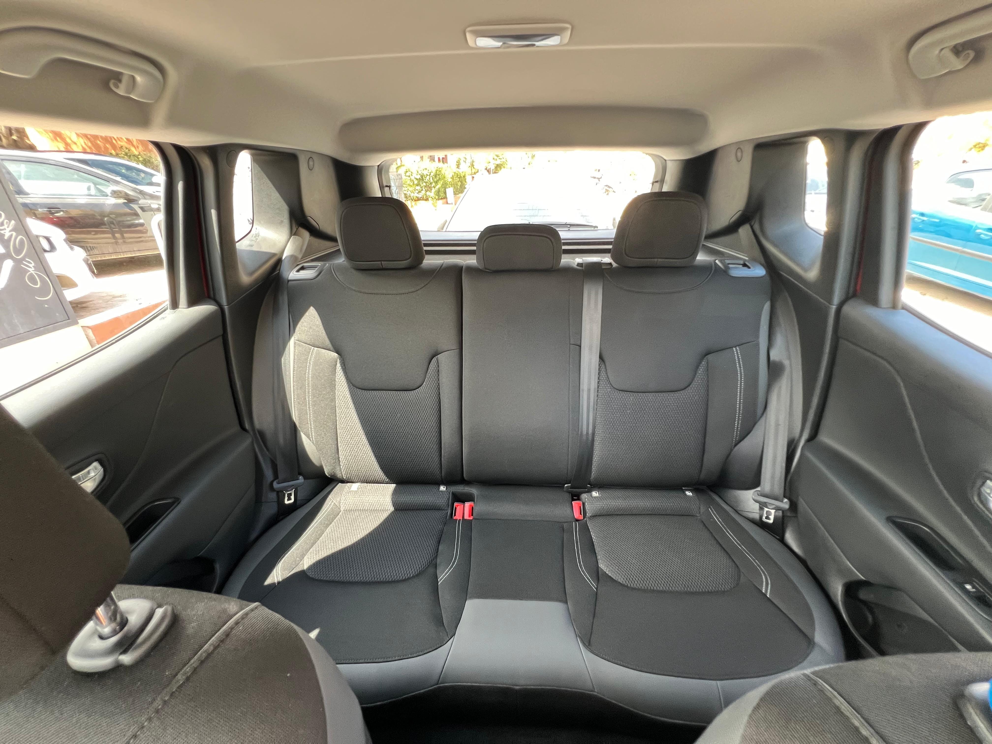 Jeep Renegade Latitude avec Siège bébé