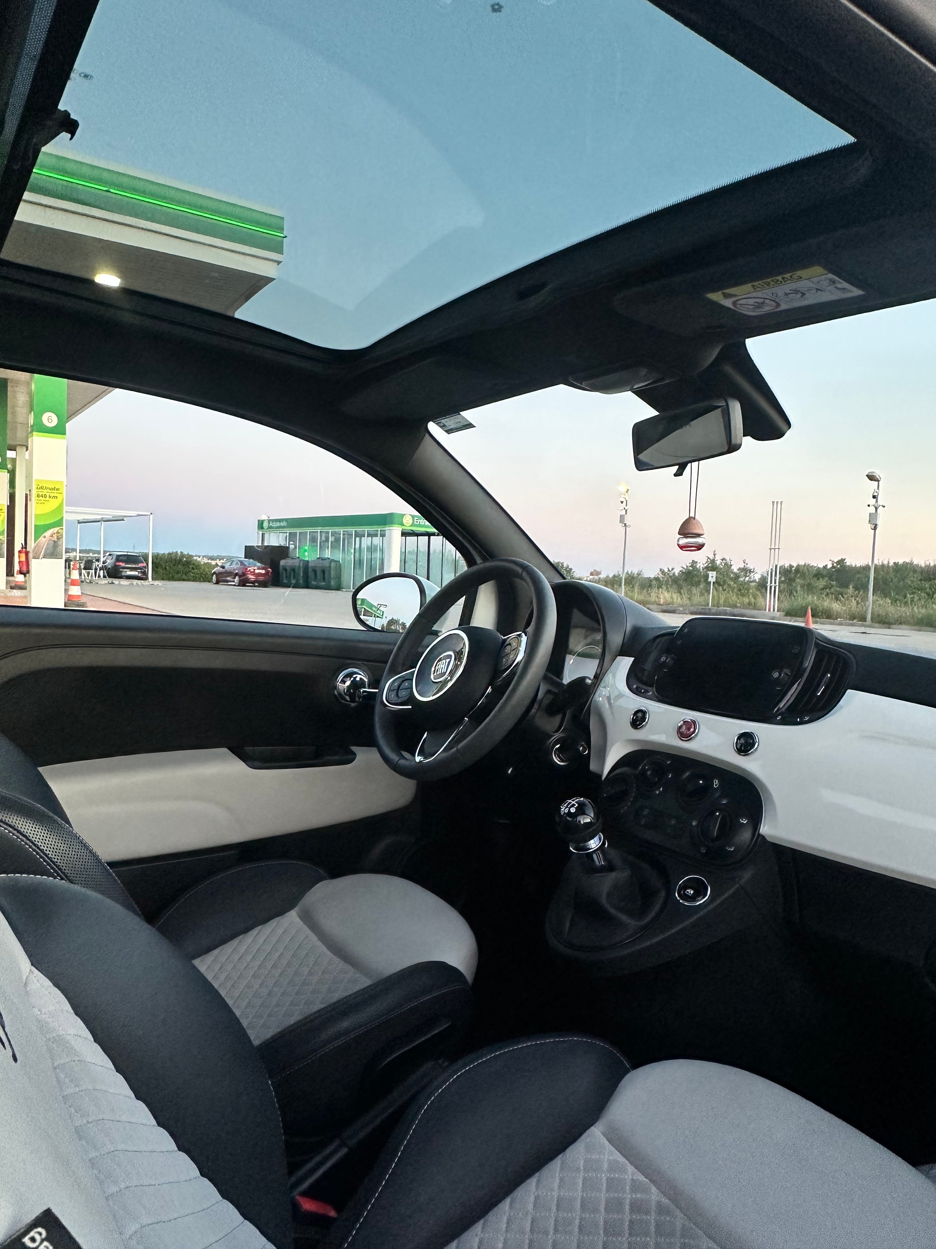 Fiat 500 C Híbrido con GPS