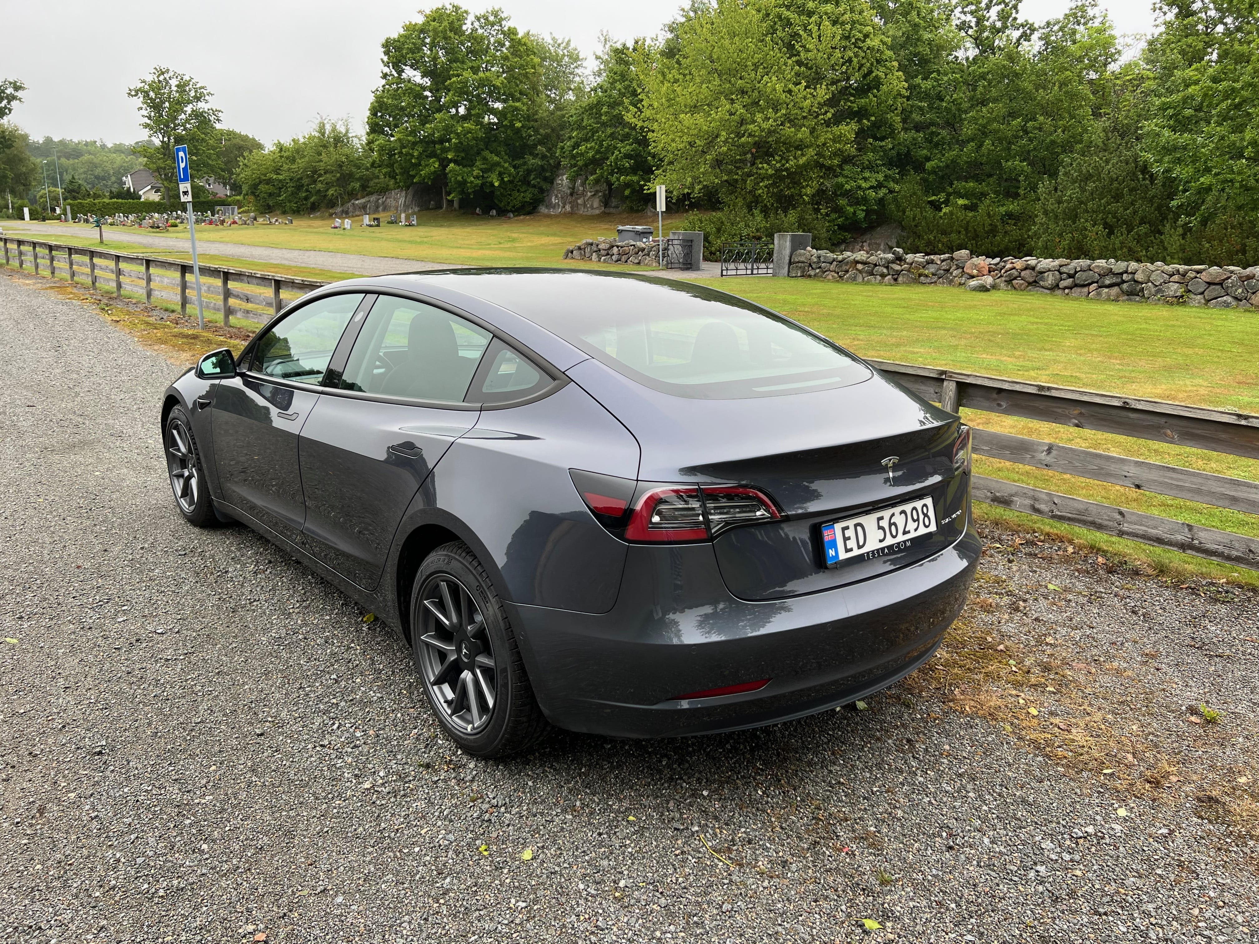 Tesla Model 3 Long Range med GPS