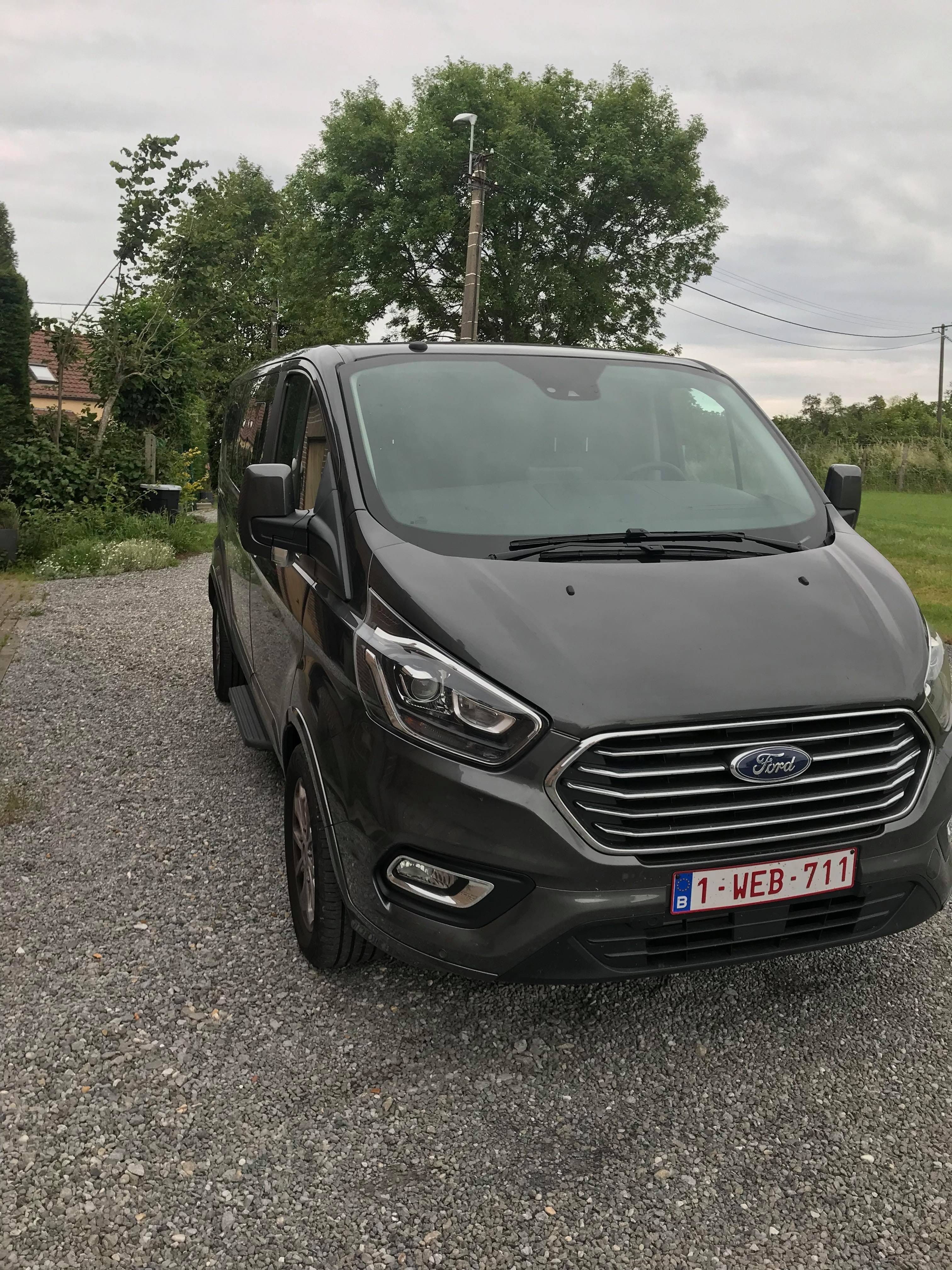Ford Tourneo Custom avec Entrée audio / iPod