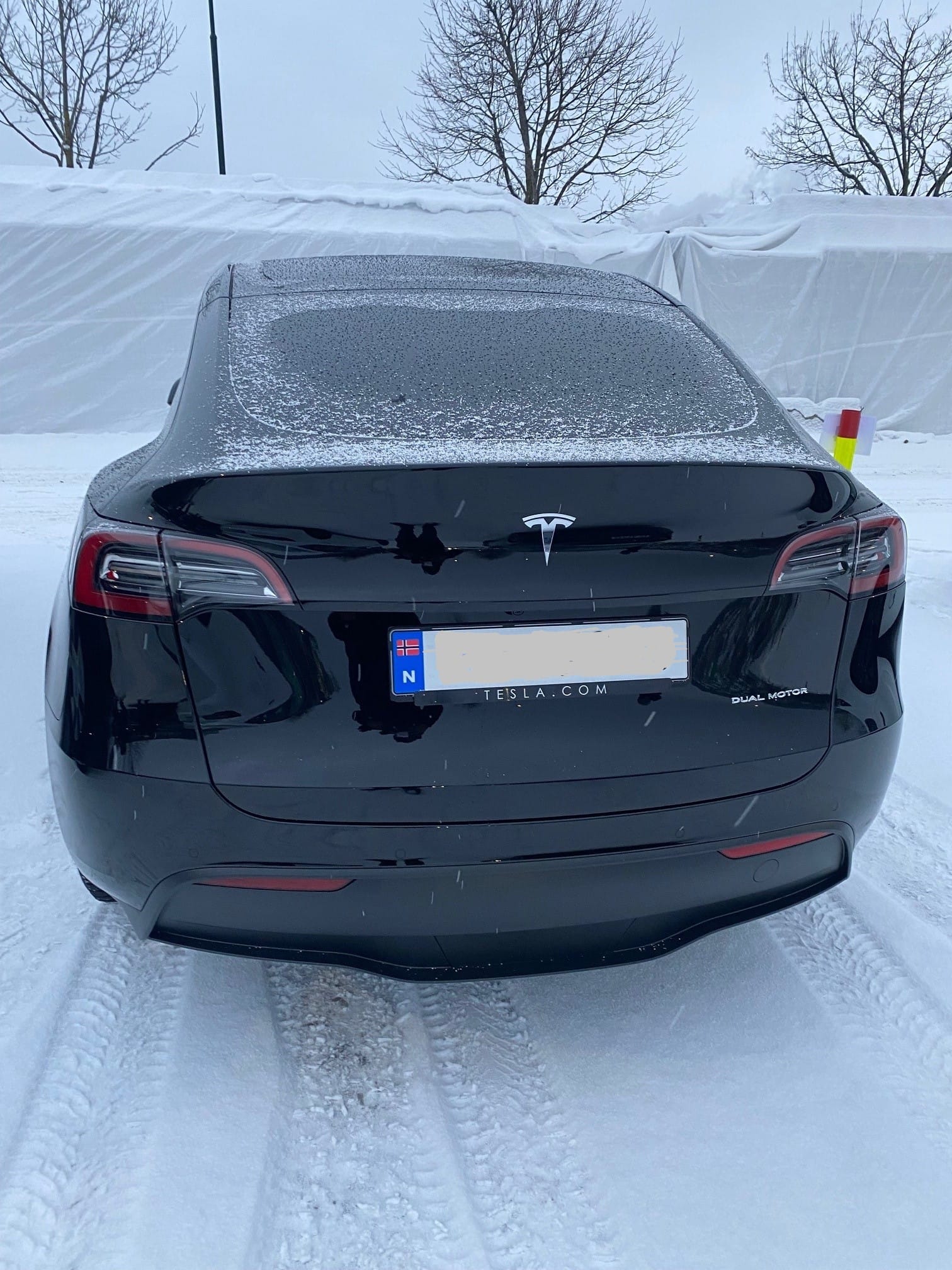 Tesla Model Y med Aircondition