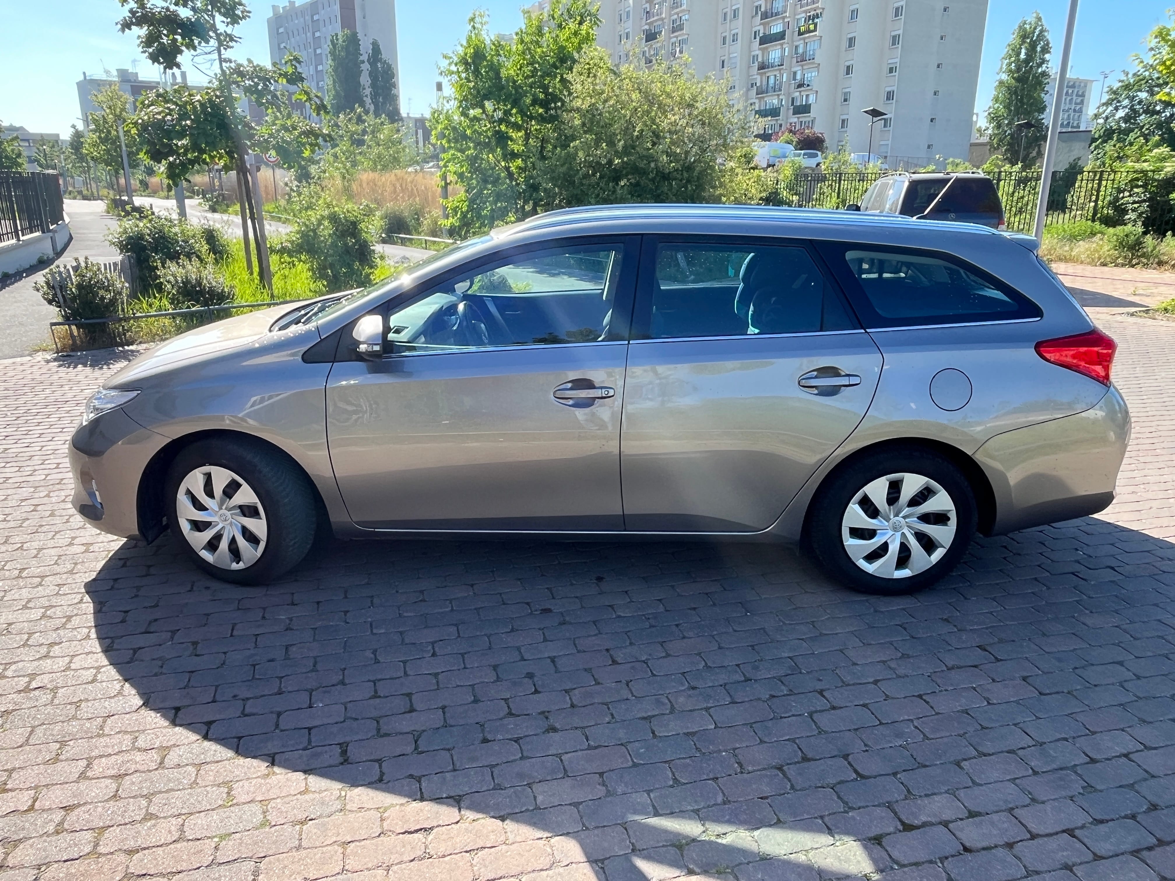 Toyota Auris avec Climatisation