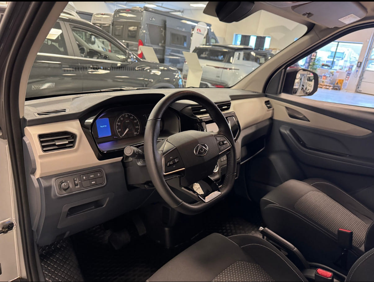 Maxus eDeliver 3 with Cruise control