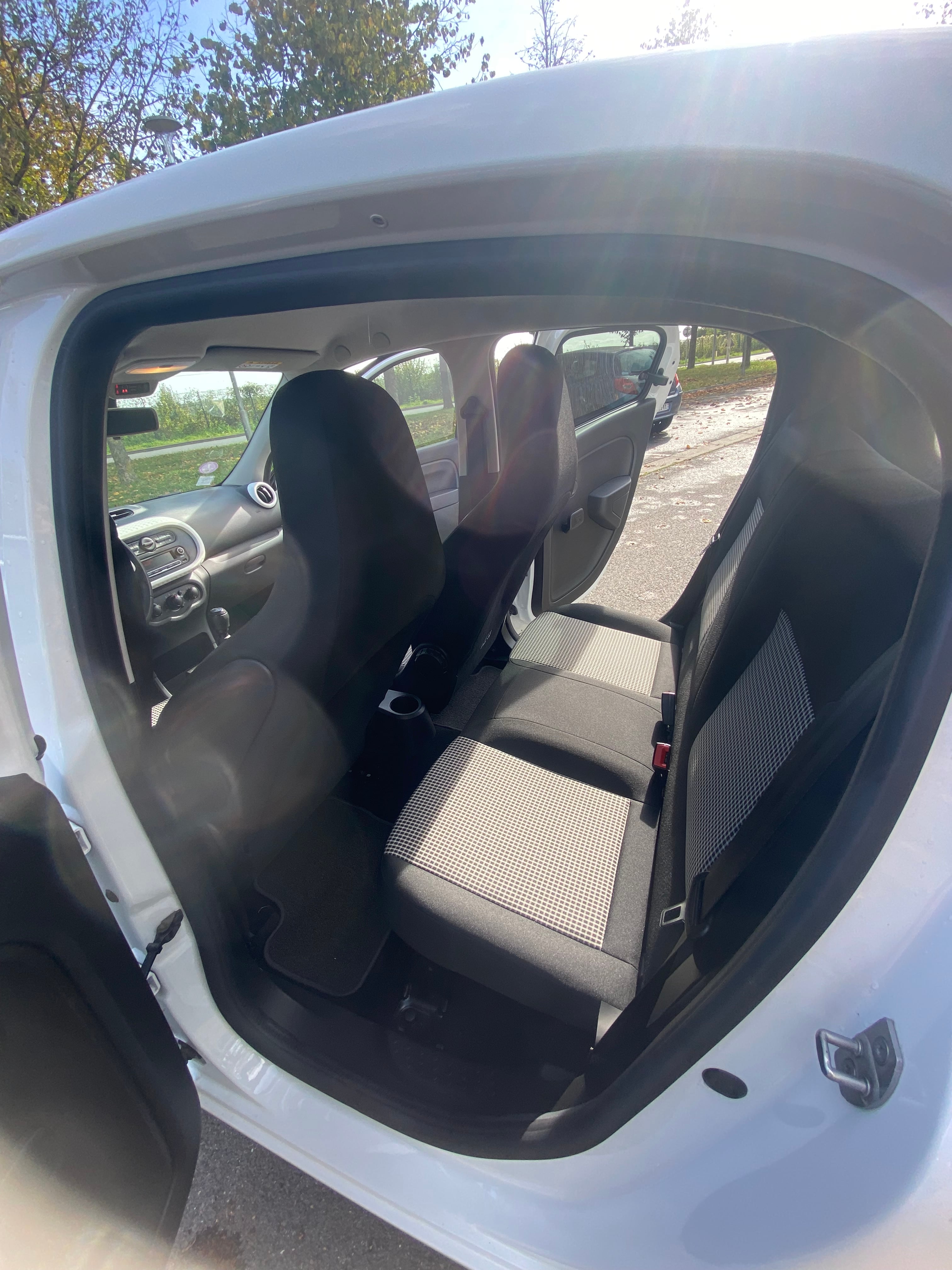 Renault Twingo III avec Apple CarPlay