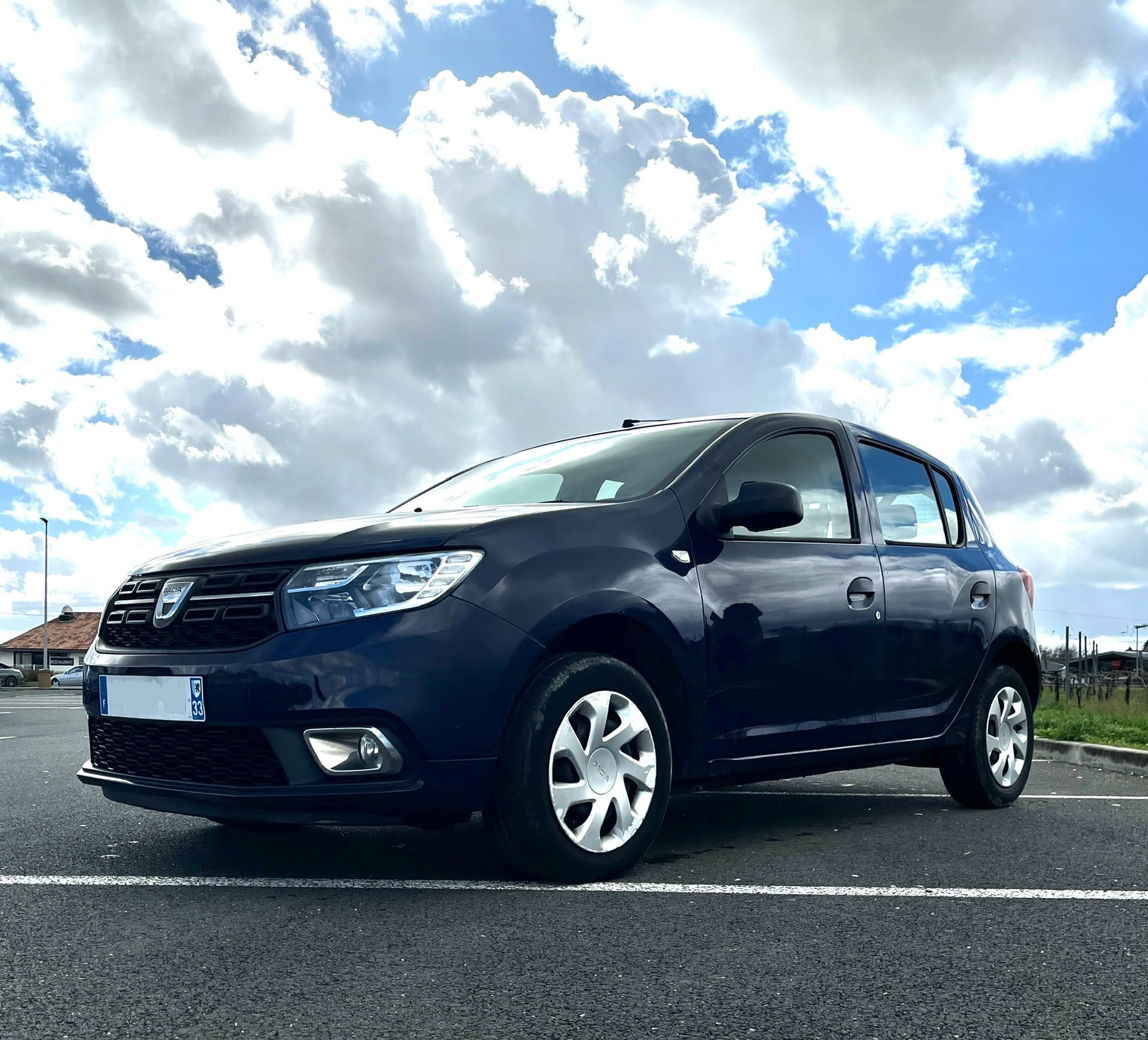 Dacia Sandero avec Entrée audio / iPod
