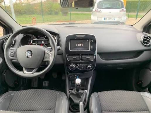 Renault Clio avec GPS