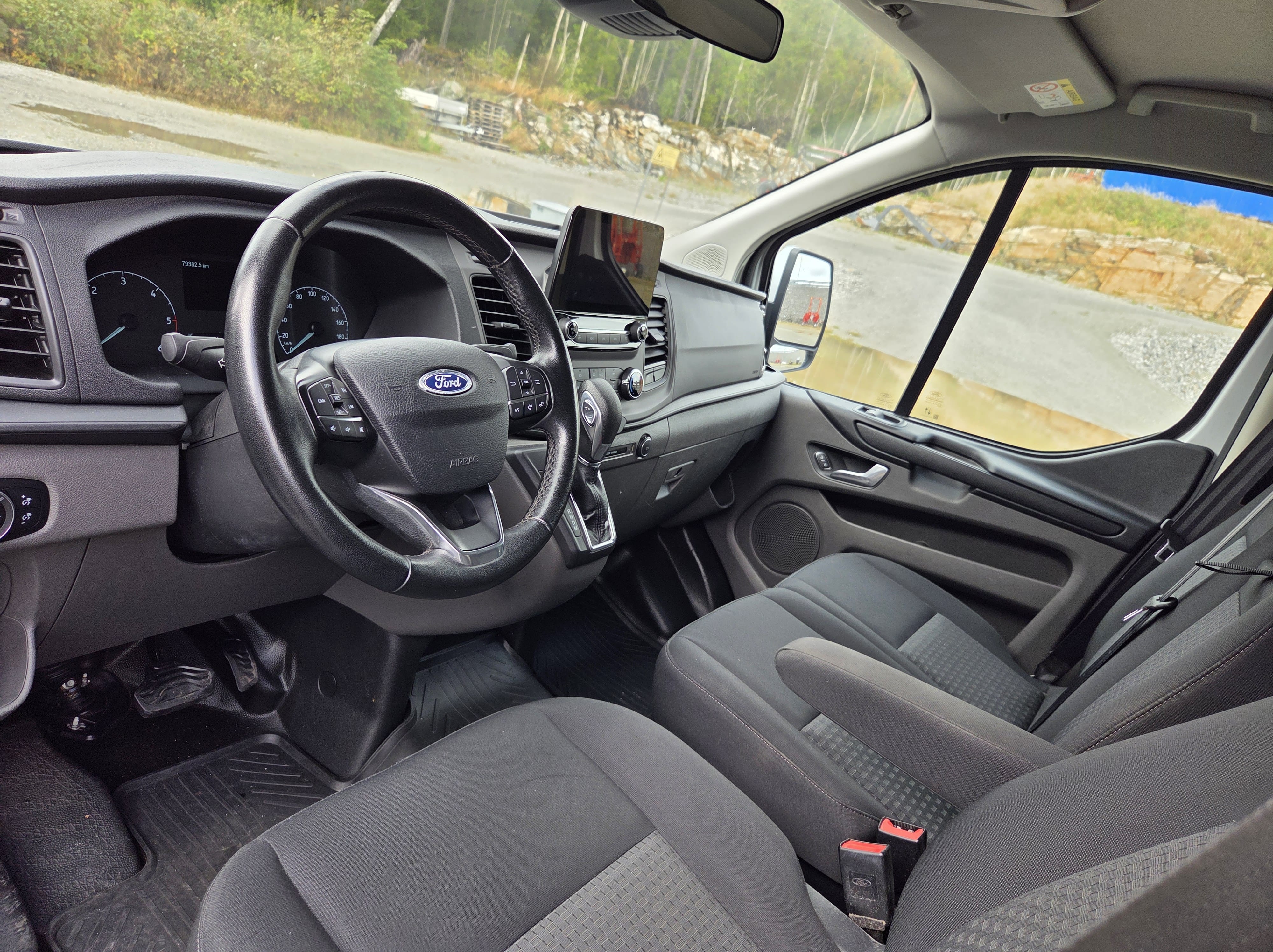 Ford Transit Custom Varebil med Bluetooth audio