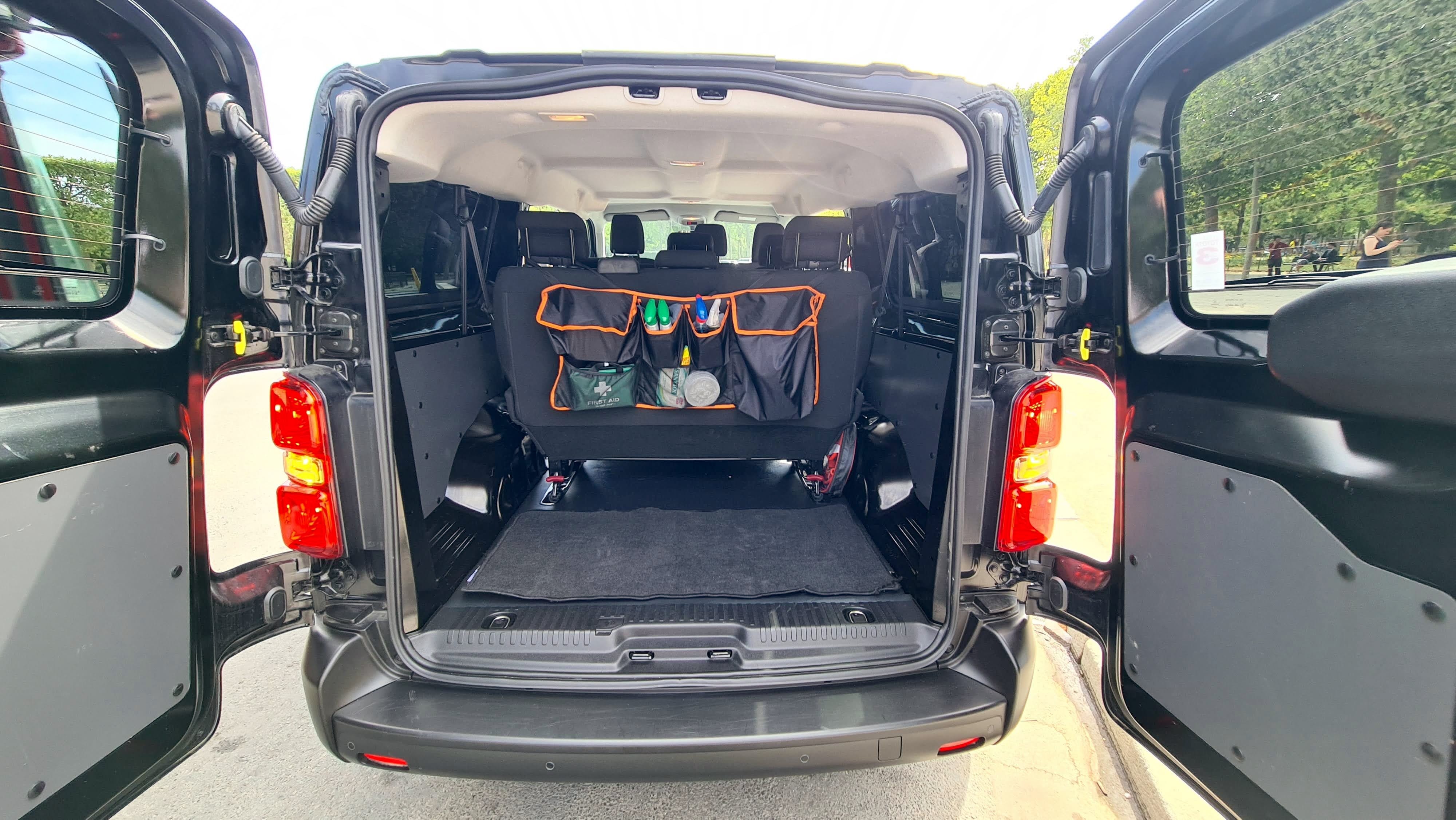 Toyota Proace Combi Noir - 9 places Climatisation GPS Android Auto & Apple CarPlay