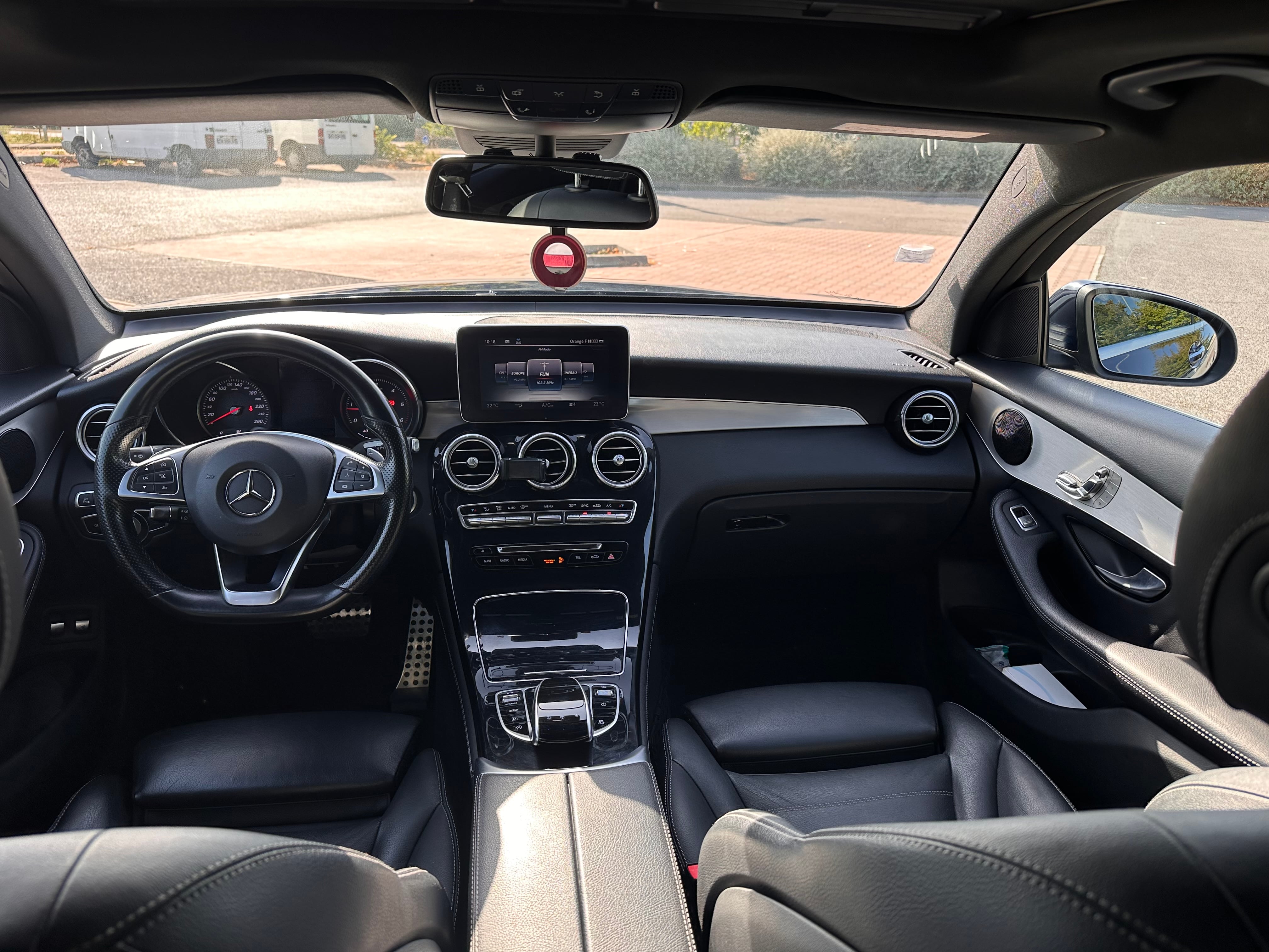 Mercedes-Benz GLC 220 d 4MATIC avec GPS