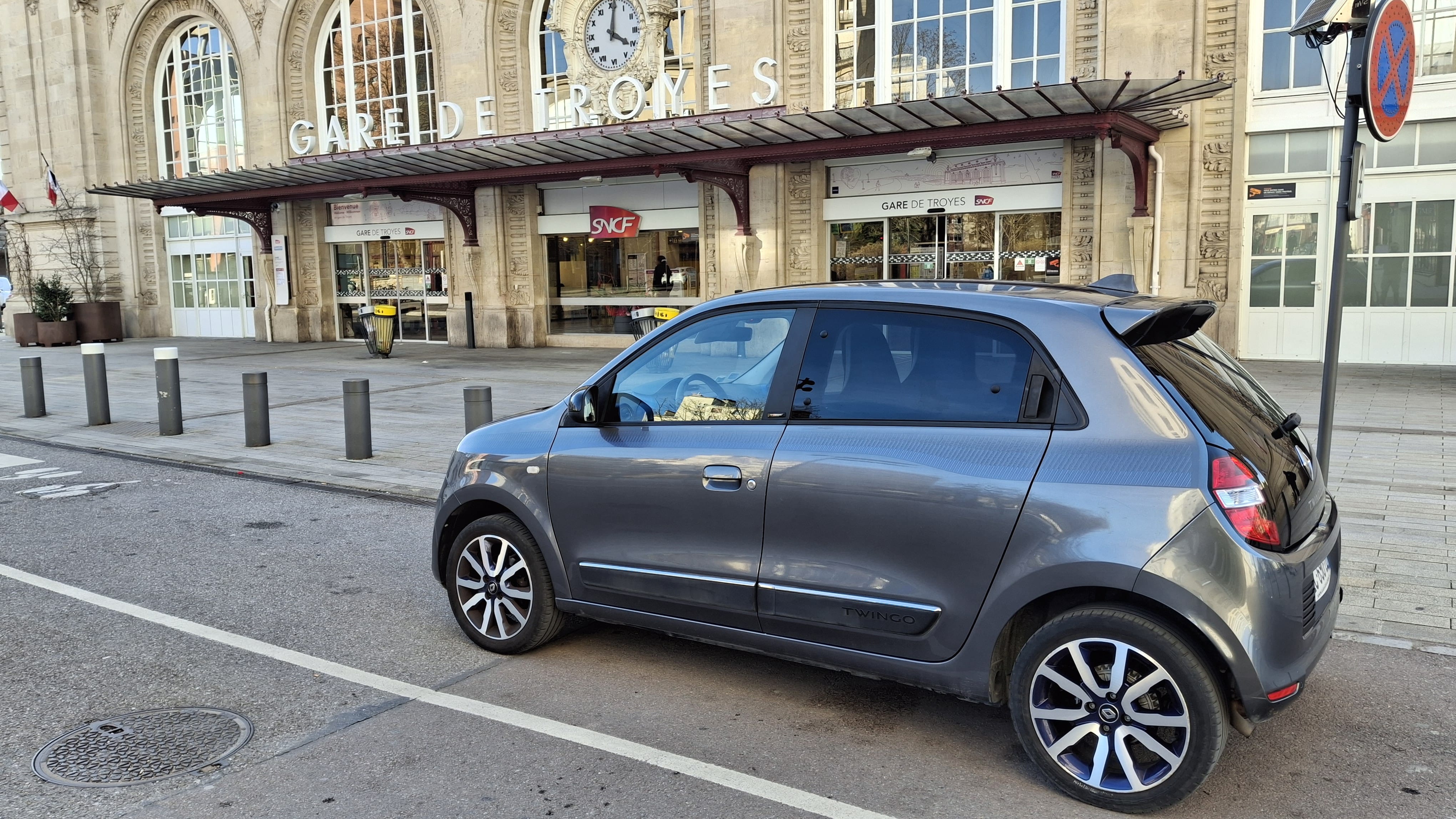 Renault Twingo III avec Climatisation