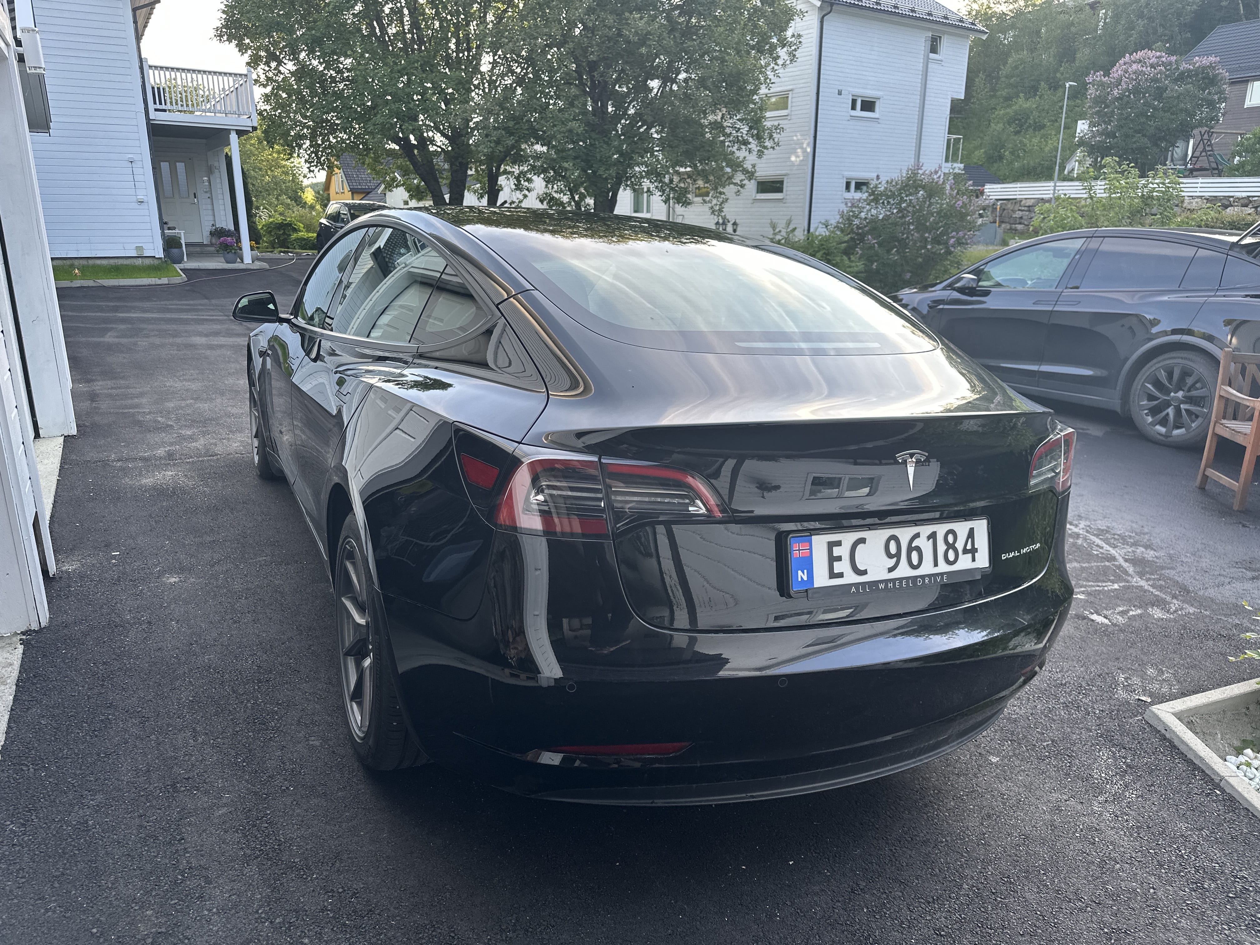 Tesla Model 3 Long Range med GPS