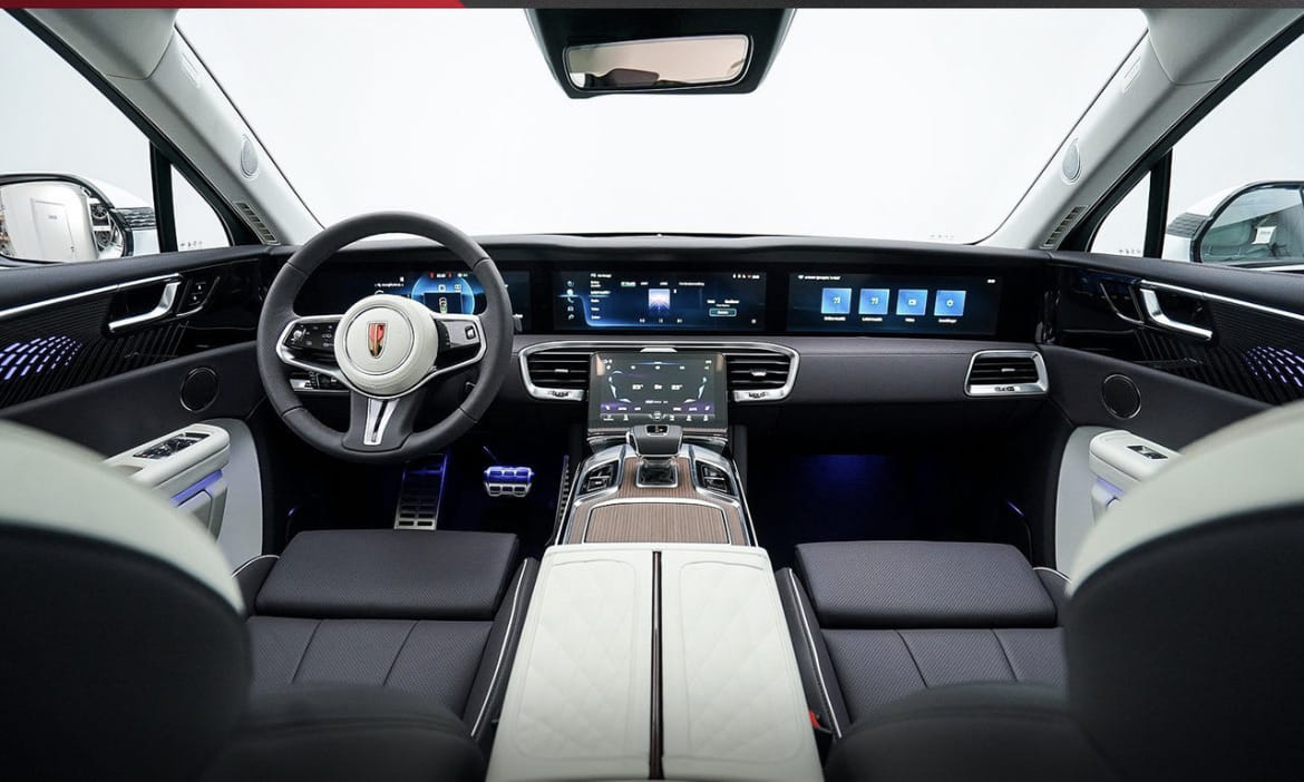 Hongqi E-HS9 med GPS
