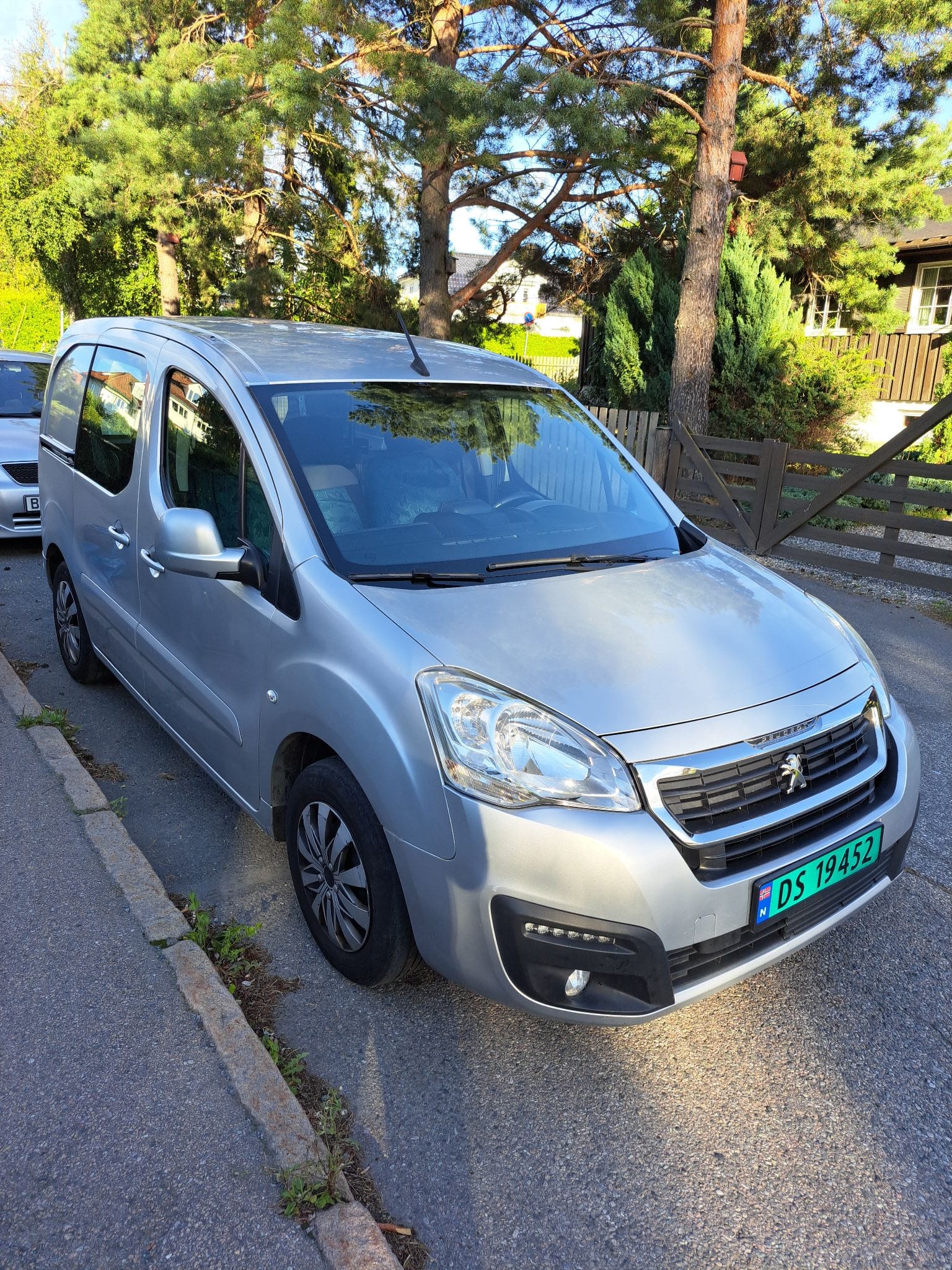 Peugeot Partner, 2015, Diesel, automatisk