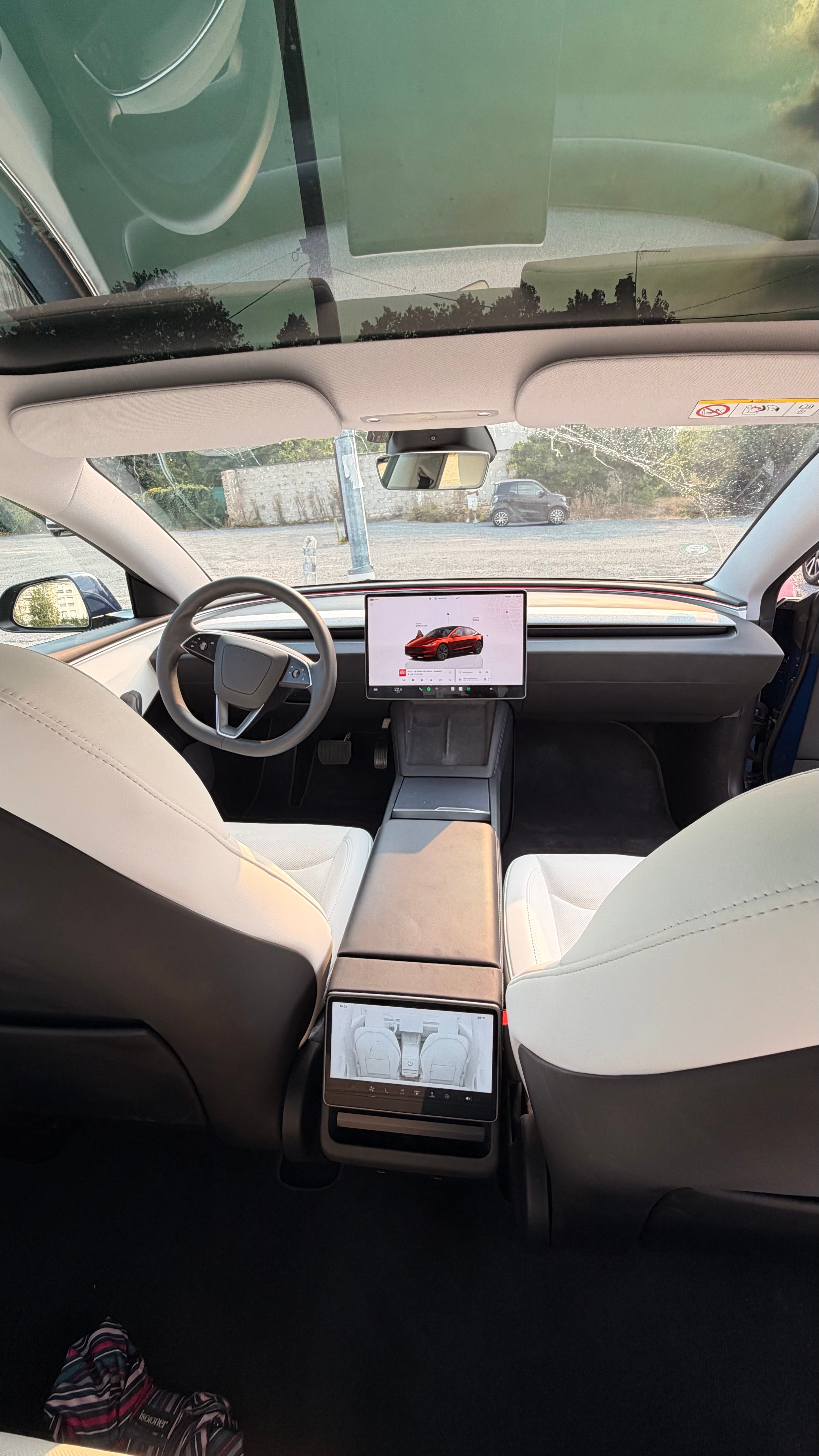 Tesla Model 3 avec GPS