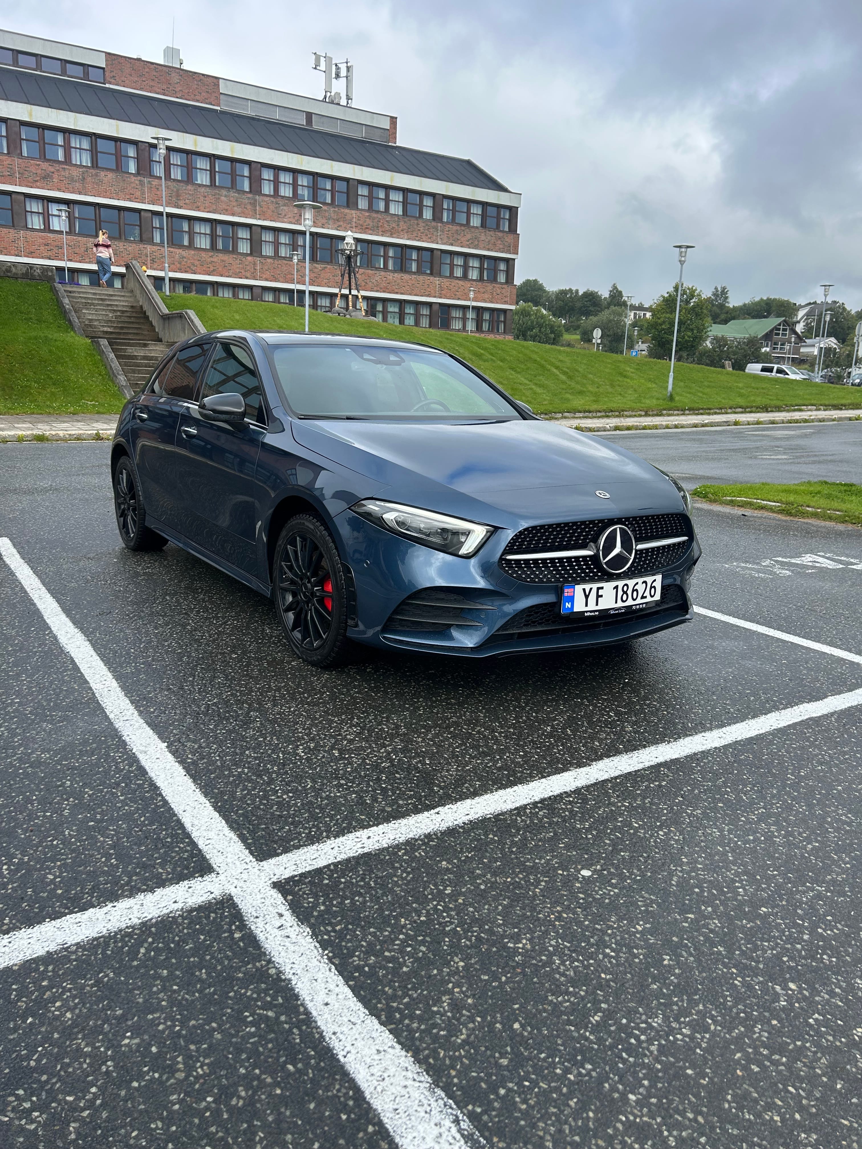 Mercedes-Benz A-Klasse 250 e med Dashcam