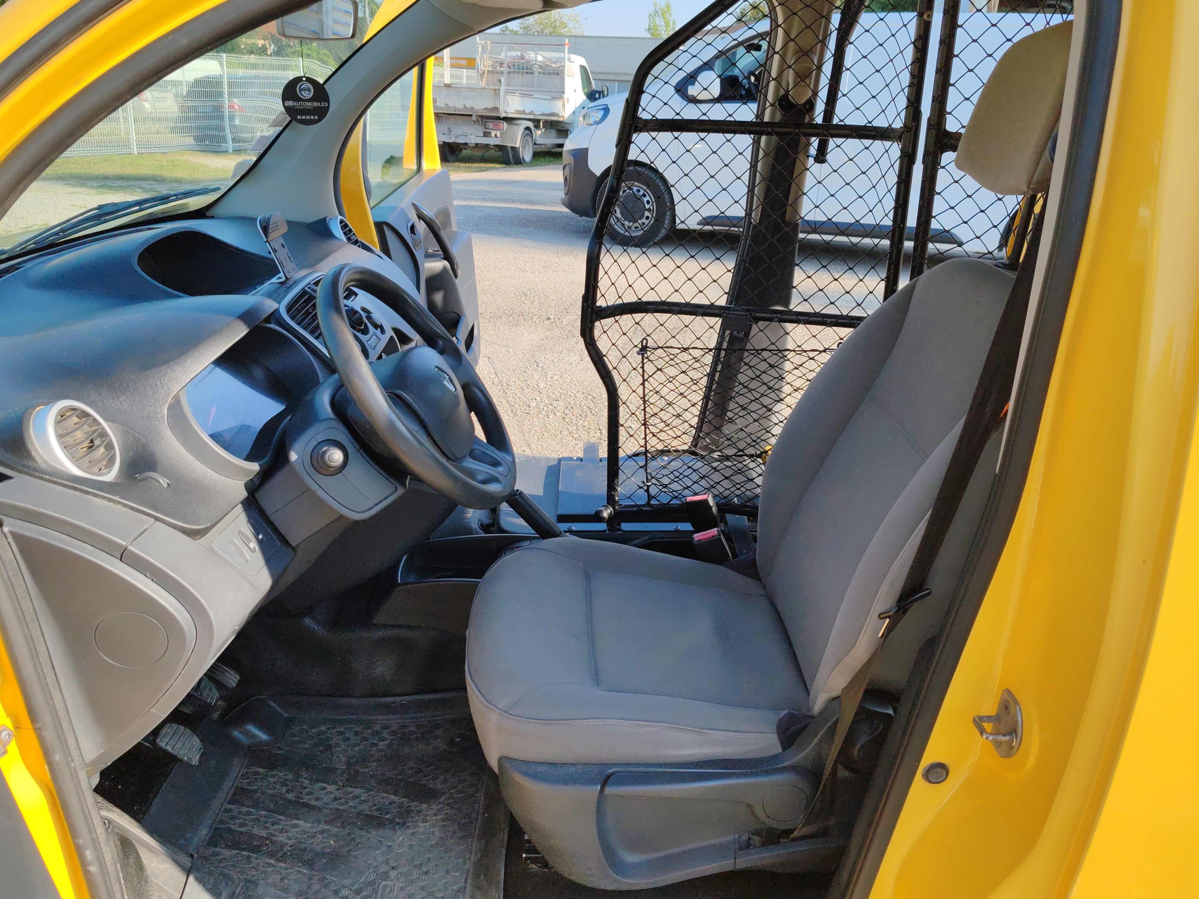Renault Kangoo Express avec Siège bébé