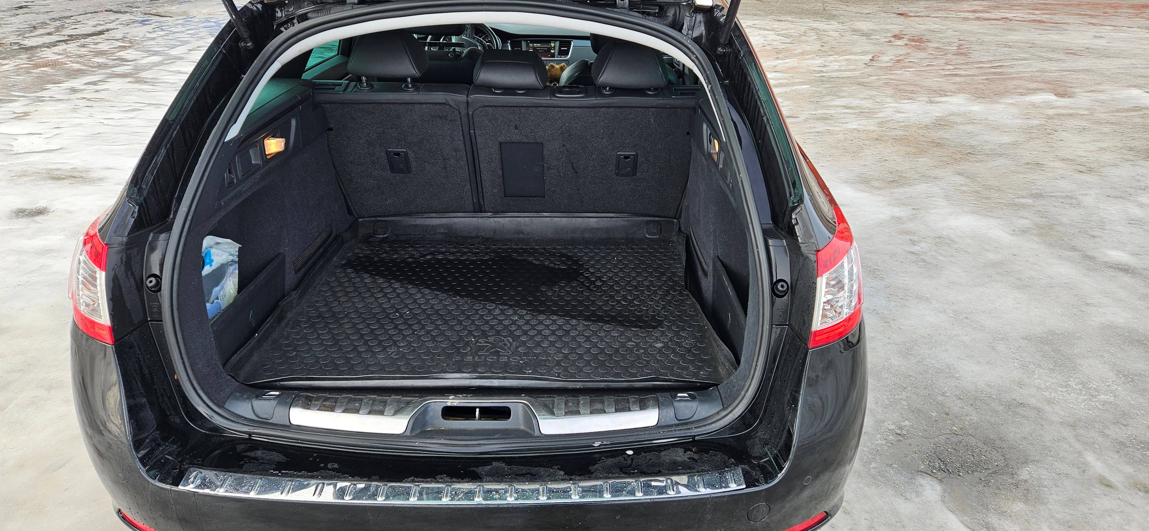 Peugeot 508 SW med Bluetooth audio