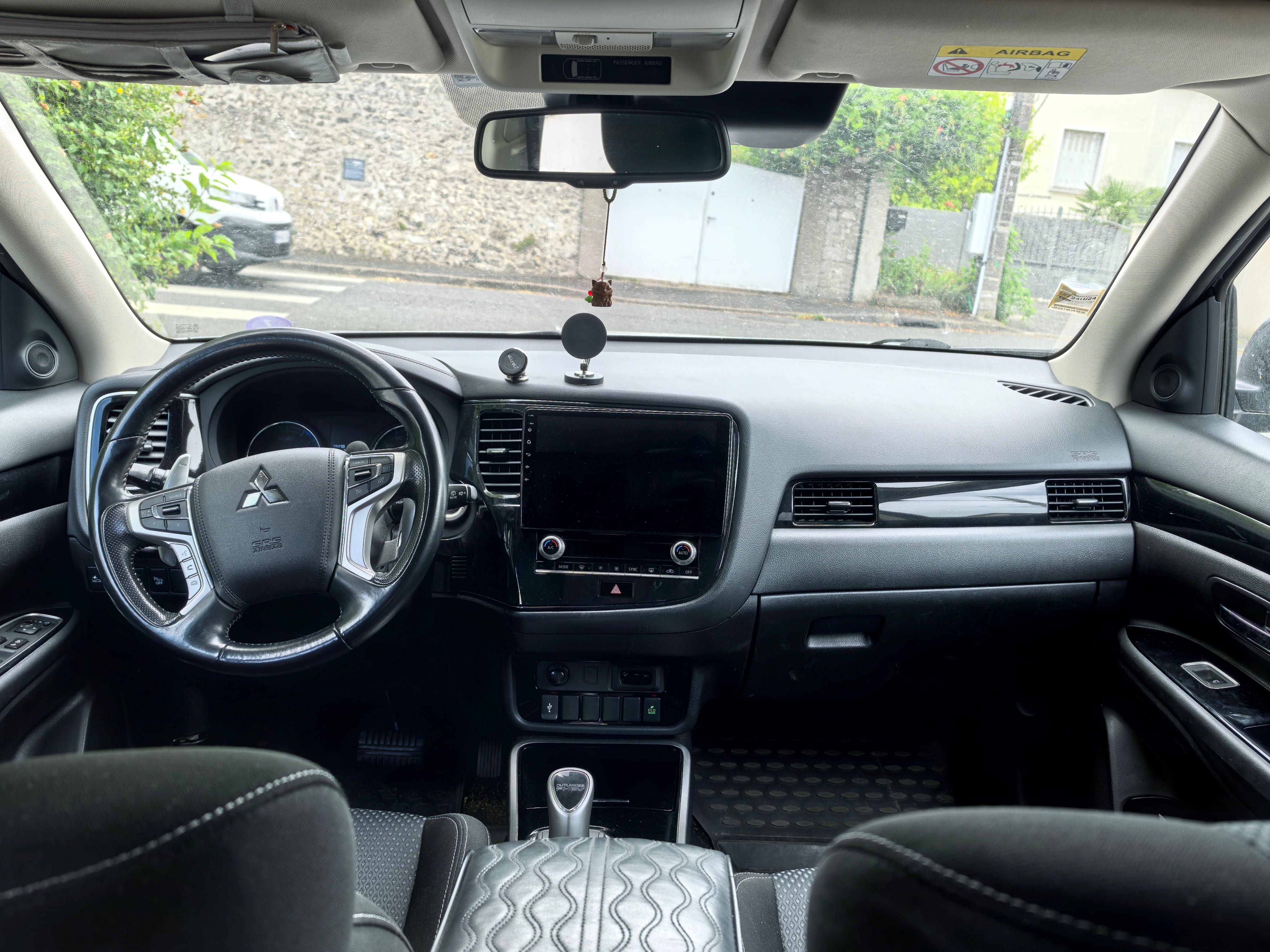 Mitsubishi Outlander PHEV SE  2,4 avec GPS