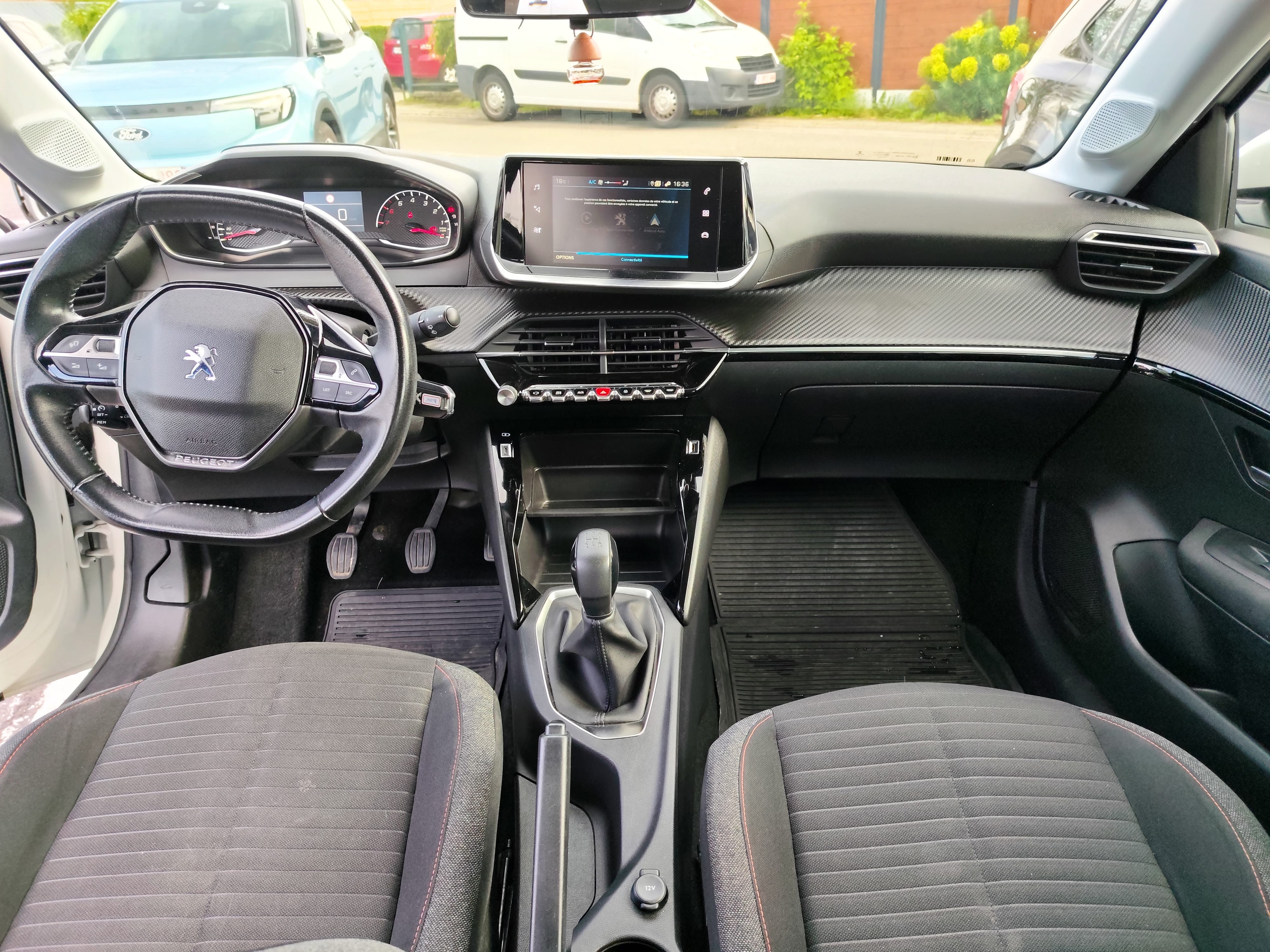 Peugeot 208 met GPS