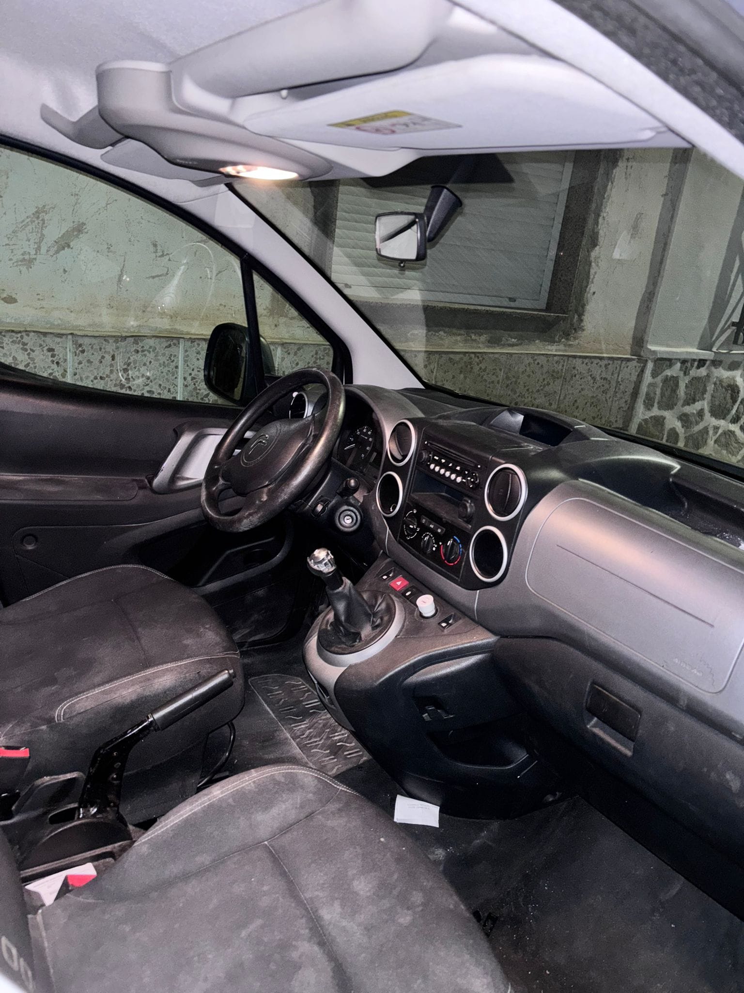 Citroen Berlingo med Bluetooth audio