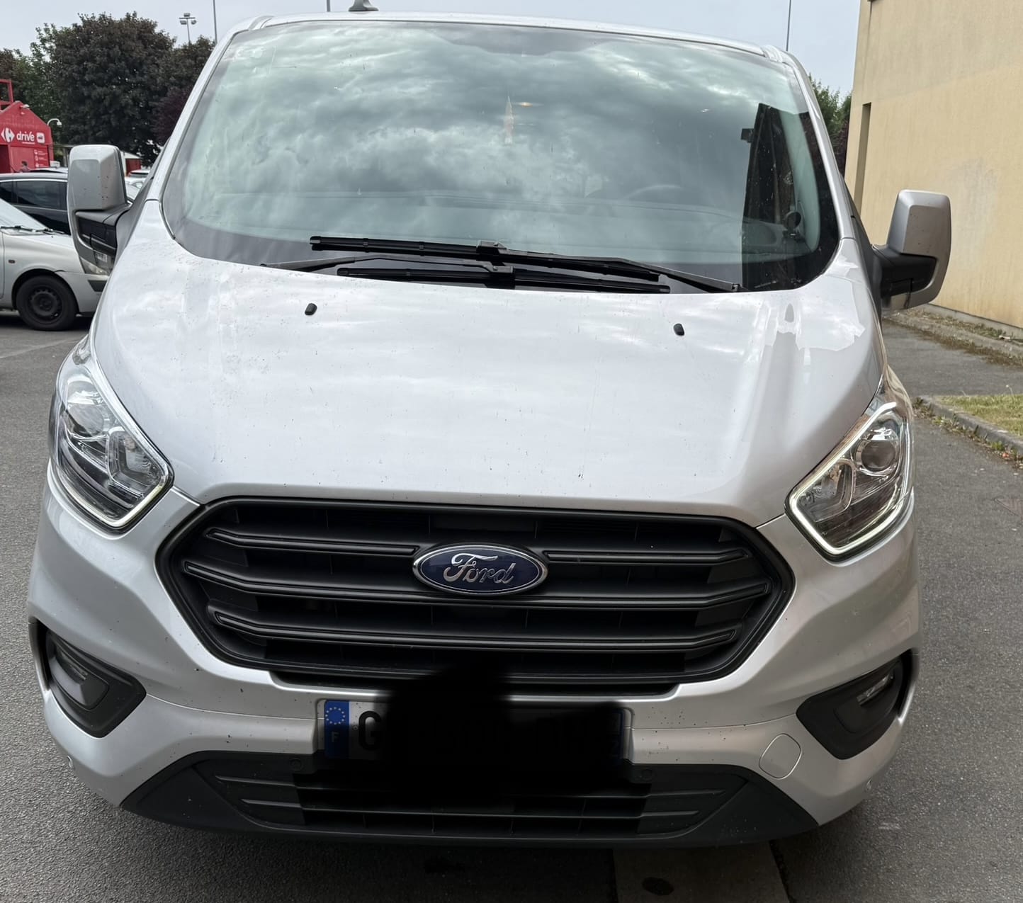Ford Transit Custom Kombi, 2023, Diesel / Électrique (hybride), 9 places et plus