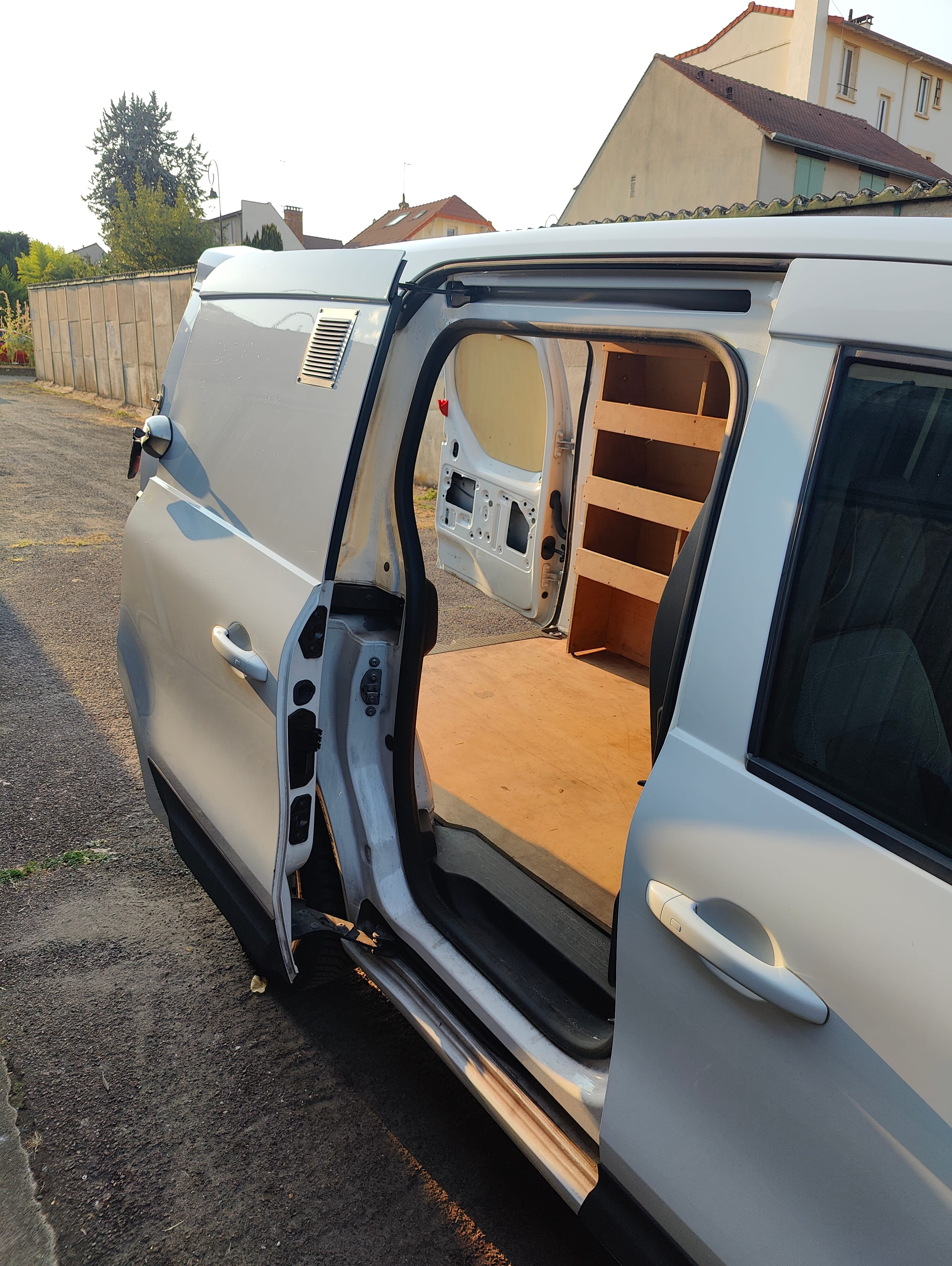 Renault Kangoo Van 1.3 tce avec Apple CarPlay