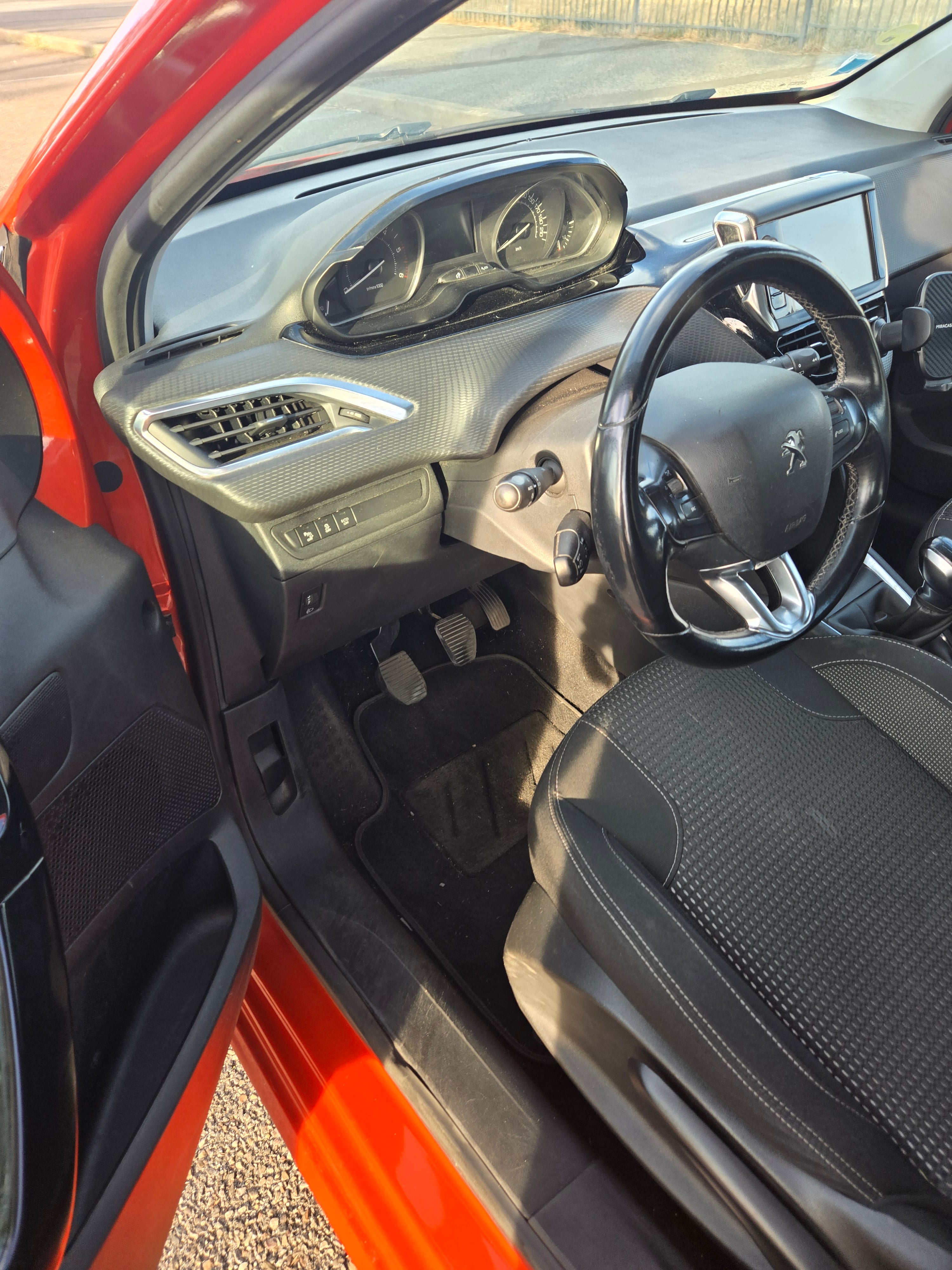 Peugeot 208 avec Régulateur de vitesse