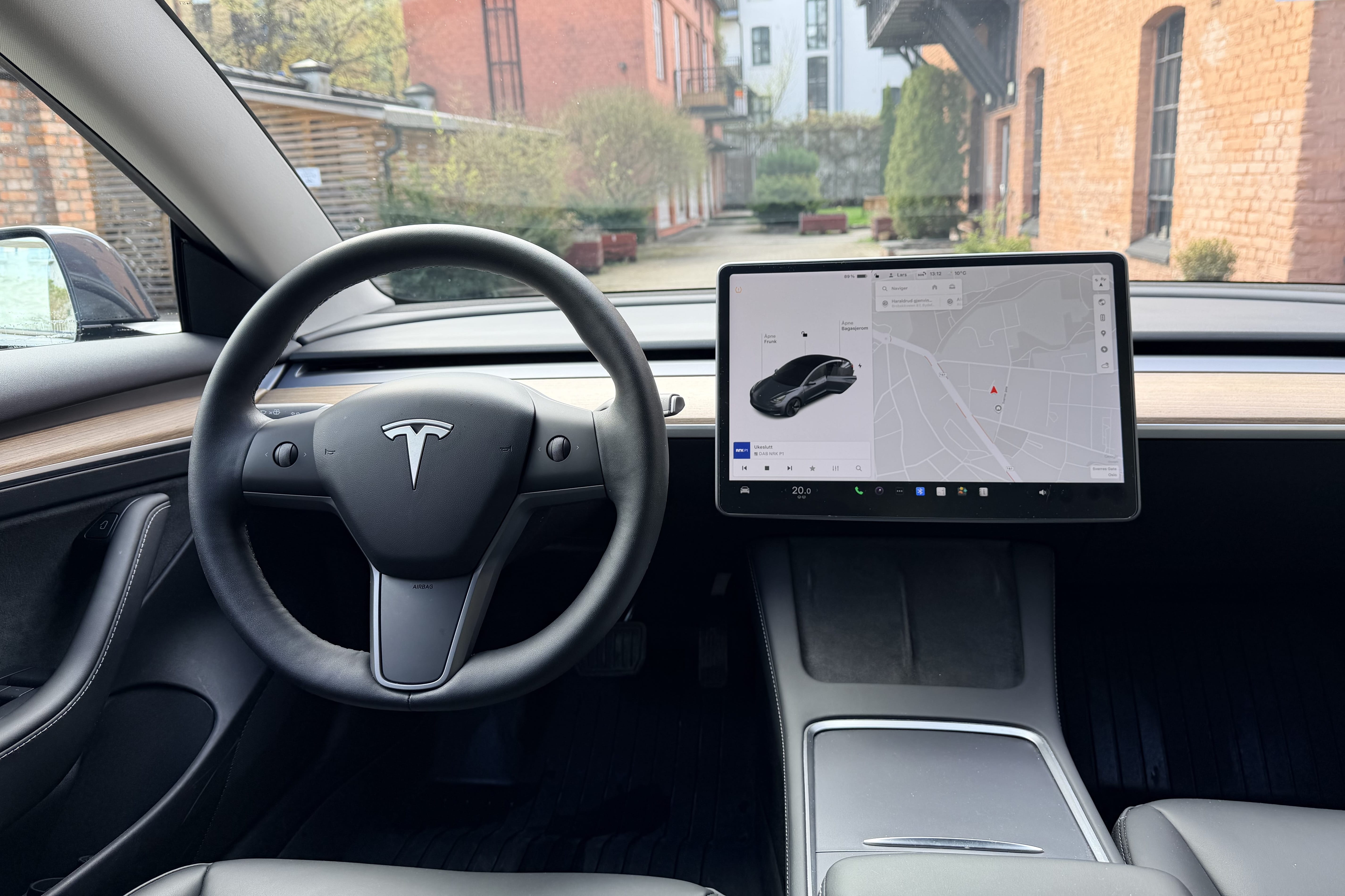 Tesla Model 3 Standard Range Plus med Ryggekamera