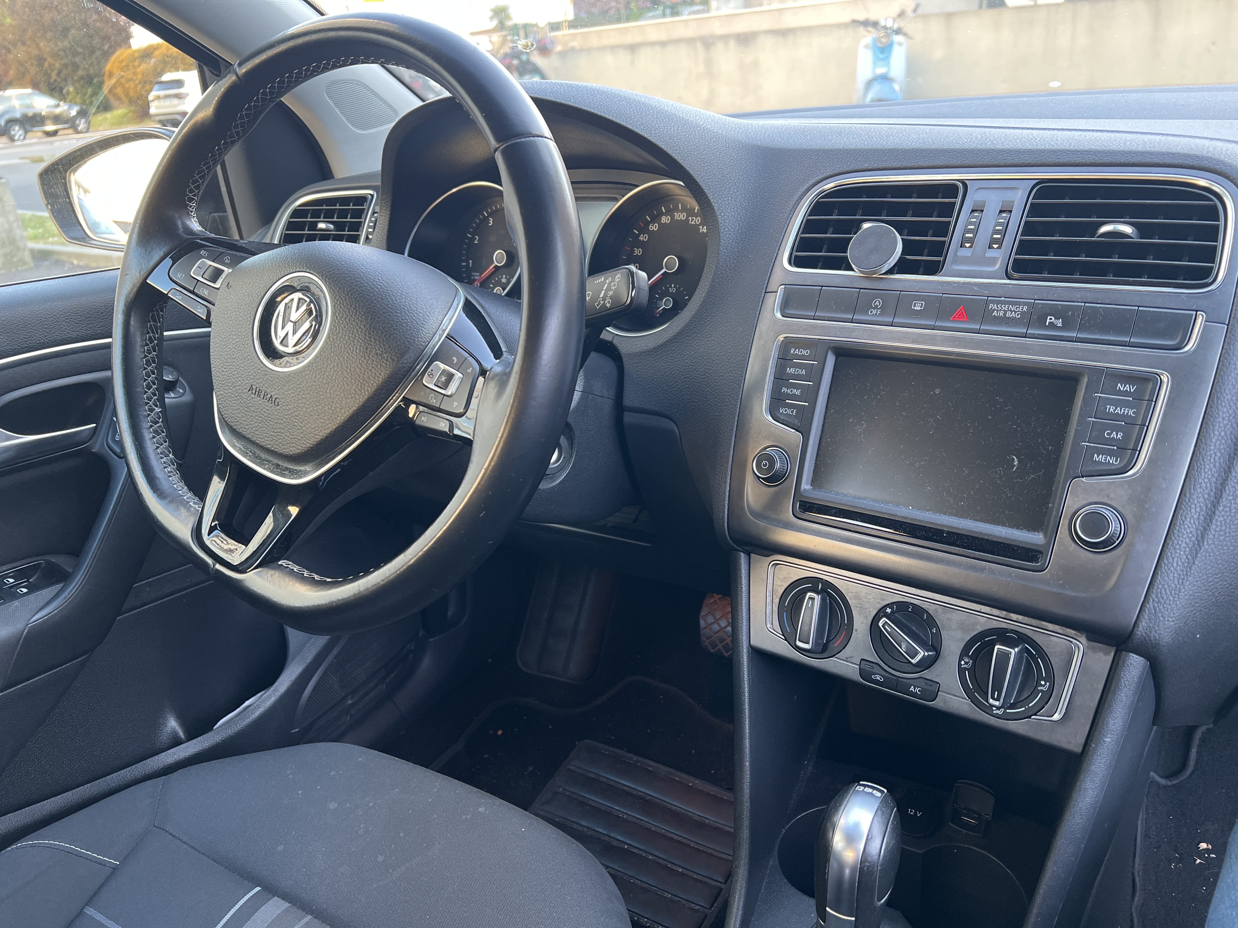 Volkswagen Polo avec GPS