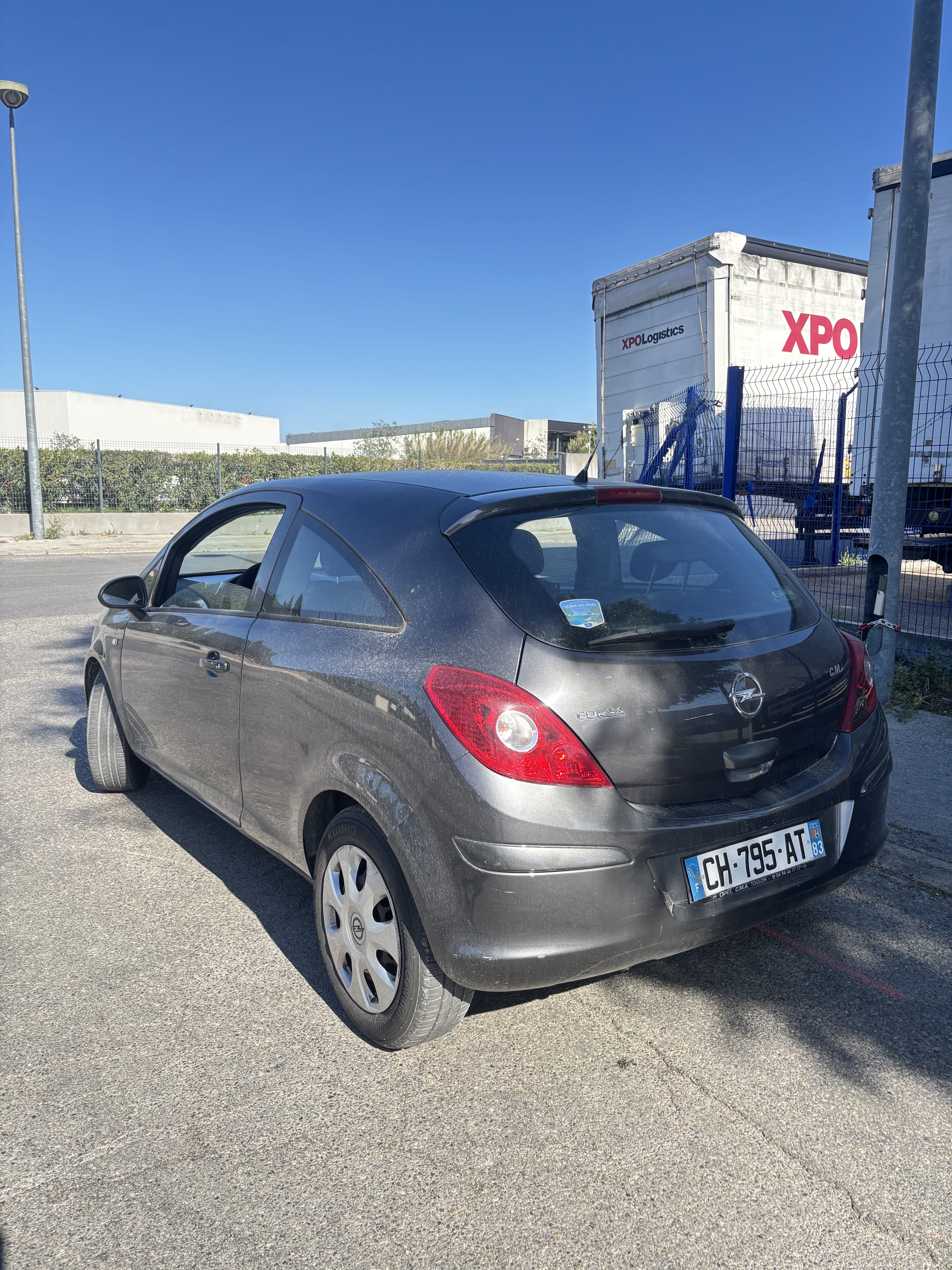 Opel Corsa 1.2 met USB-oplaadpoorten