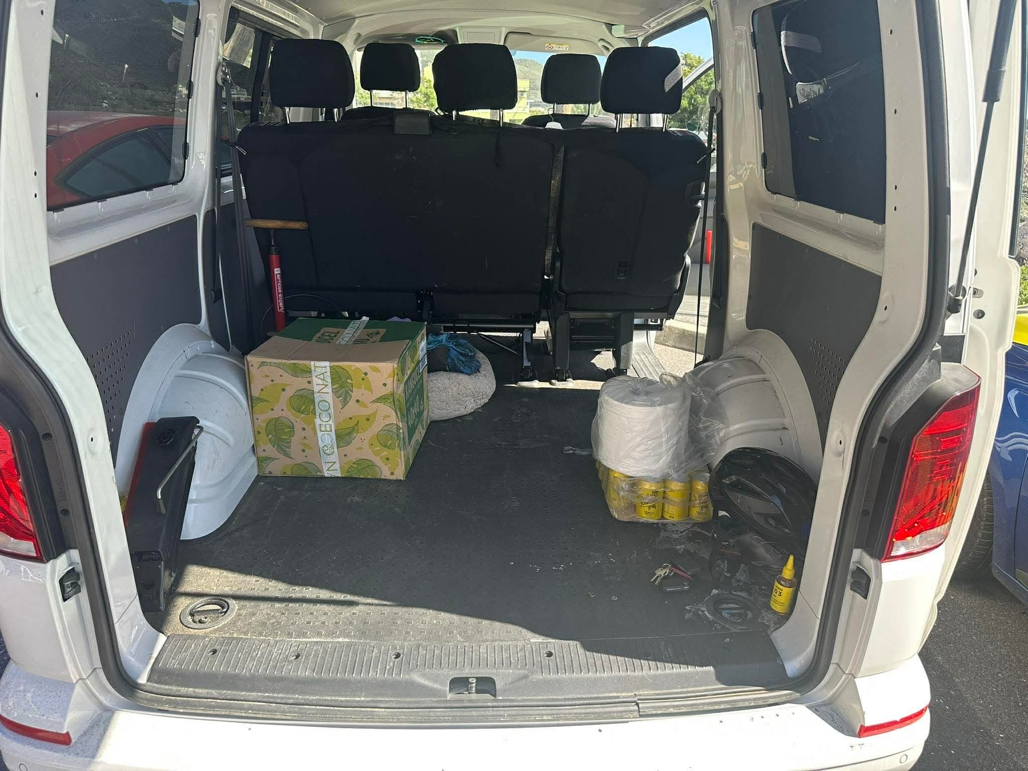 Volkswagen Transporter Combi con GPS