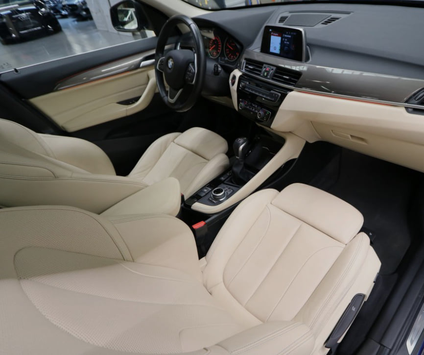 BMW X1 sDrive18i avec Audio Bluetooth