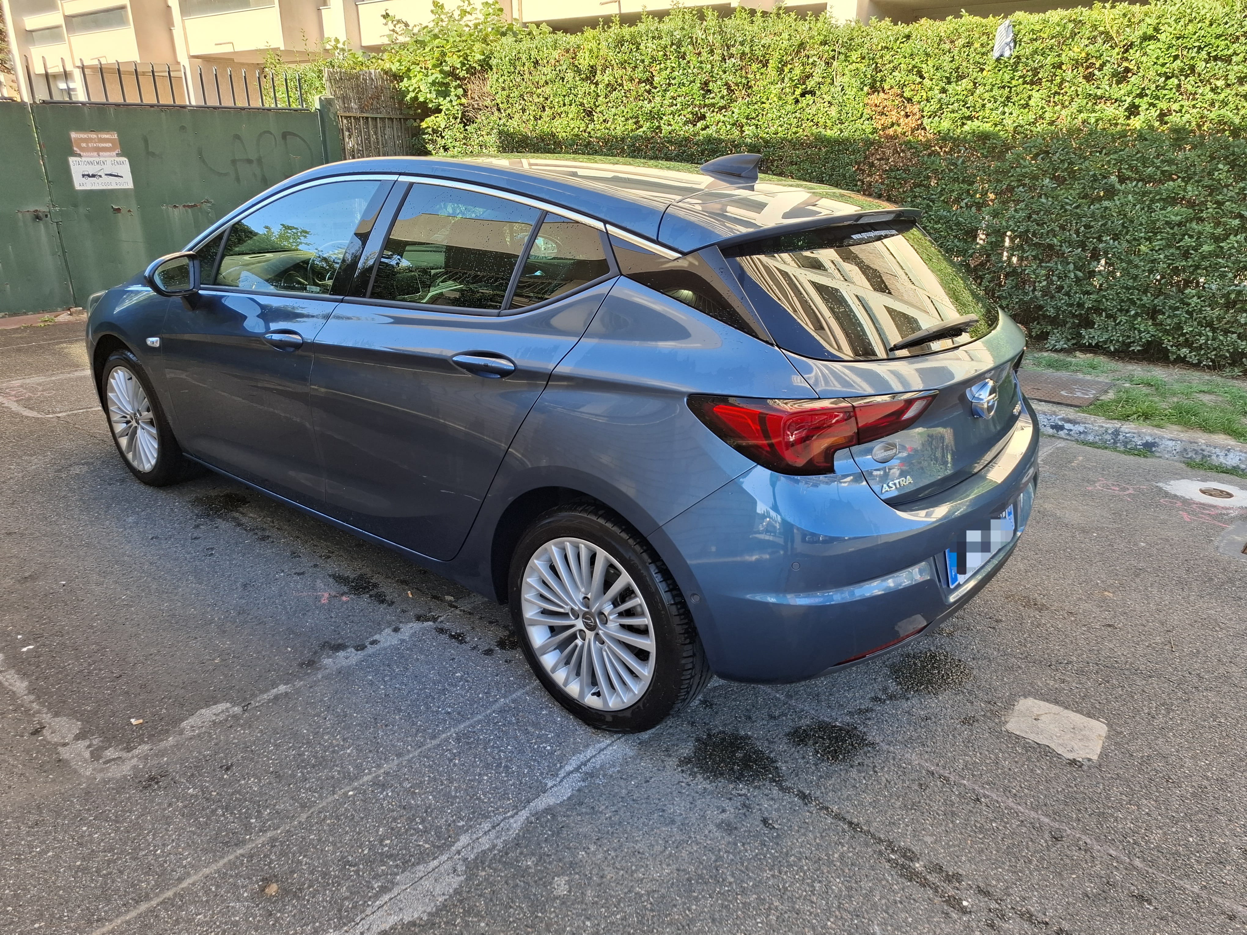Opel Astra 1.0 Turbo Innovation avec Climatisation