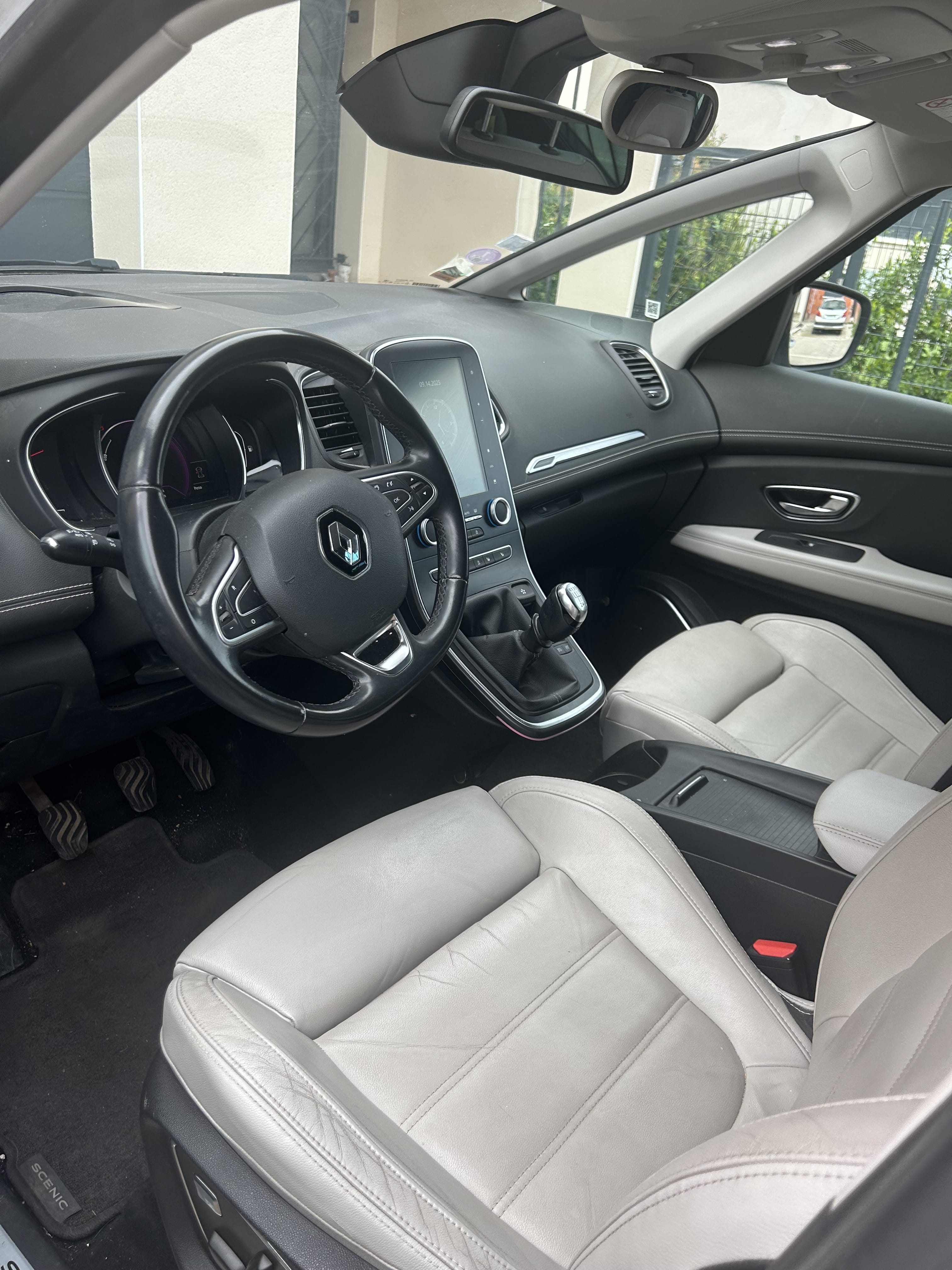 Renault Scenic avec GPS