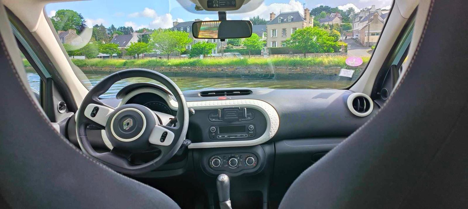 Renault Twingo III avec Audio Bluetooth