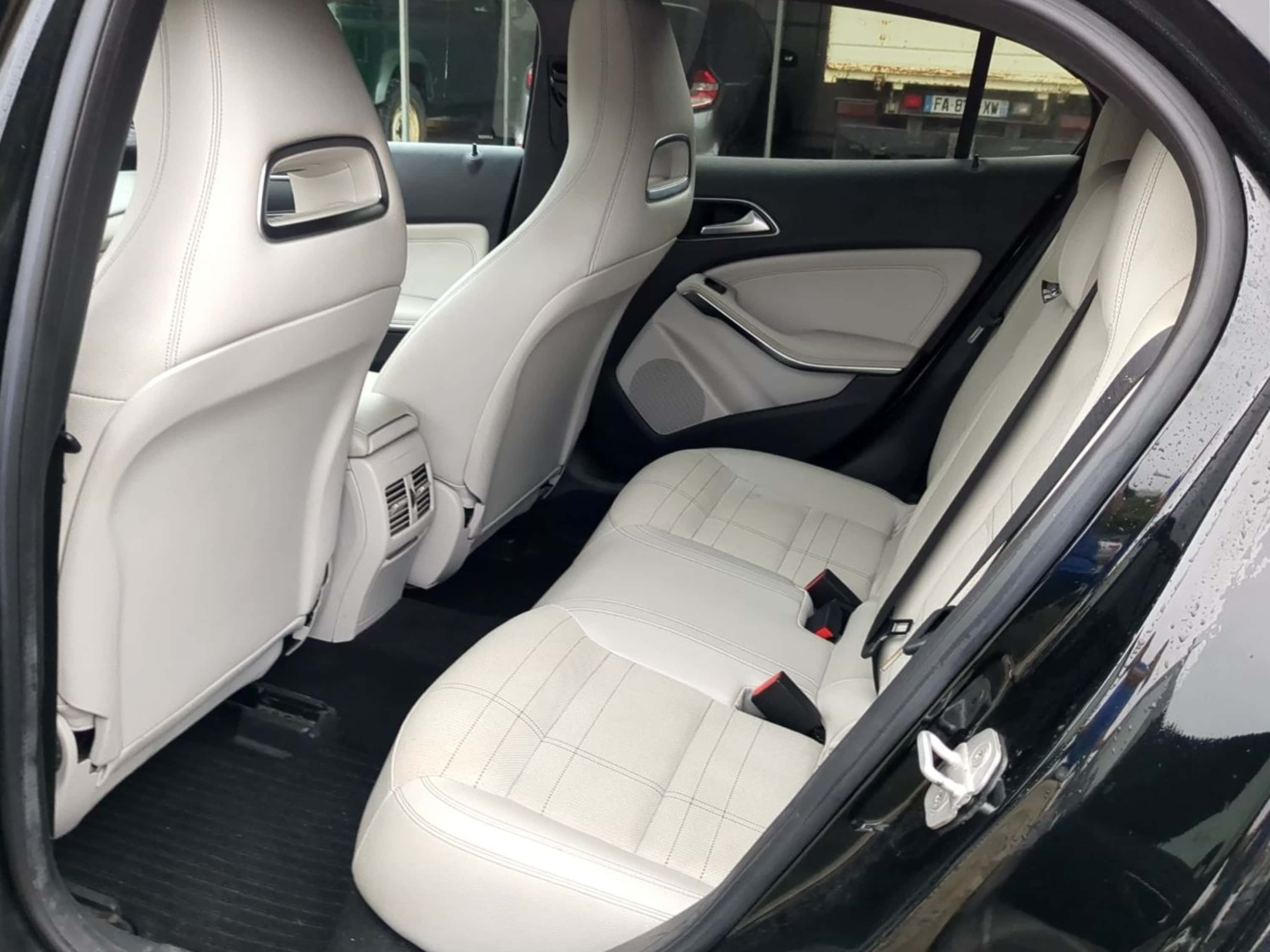 Mercedes-Benz Classe GLA avec Régulateur de vitesse