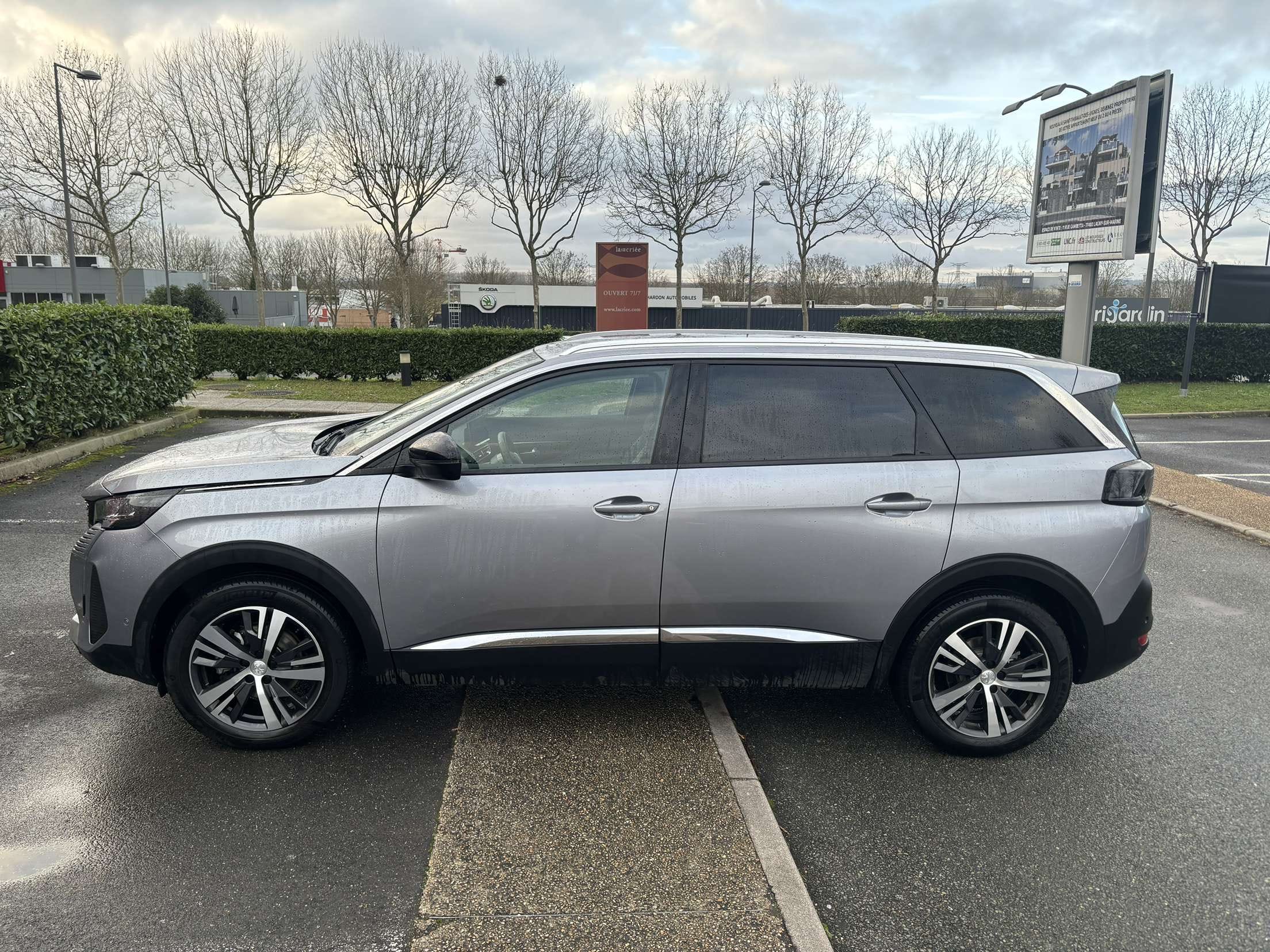 Peugeot 5008 avec Climatisation