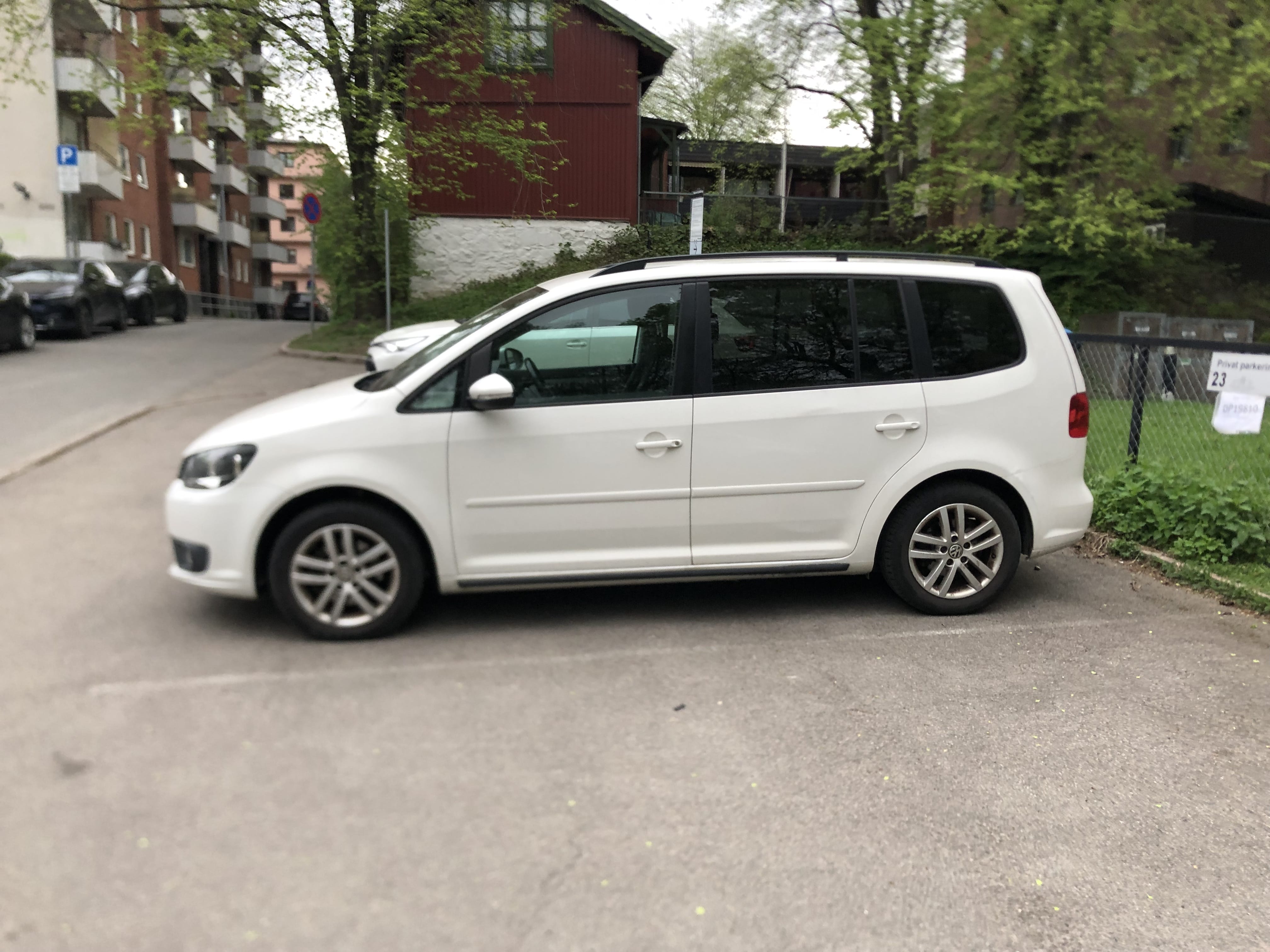 Volkswagen Touran 1.6 105 TDI med Aircondition