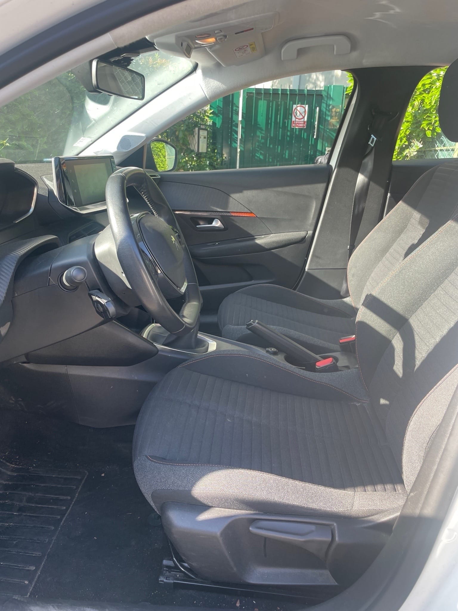 Peugeot 208 FY937GT avec Régulateur de vitesse