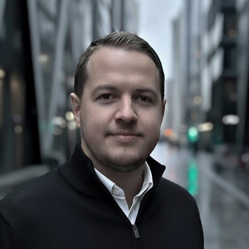 Kristoffer J