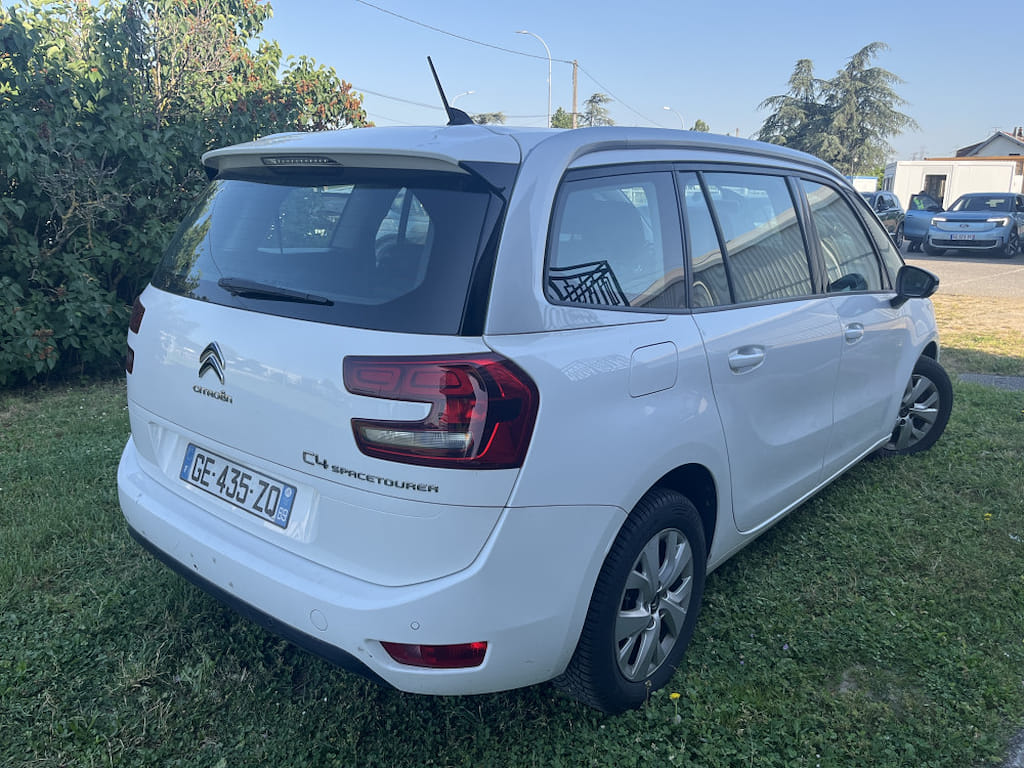 Citroen C4 Grand Spacetourer avec GPS