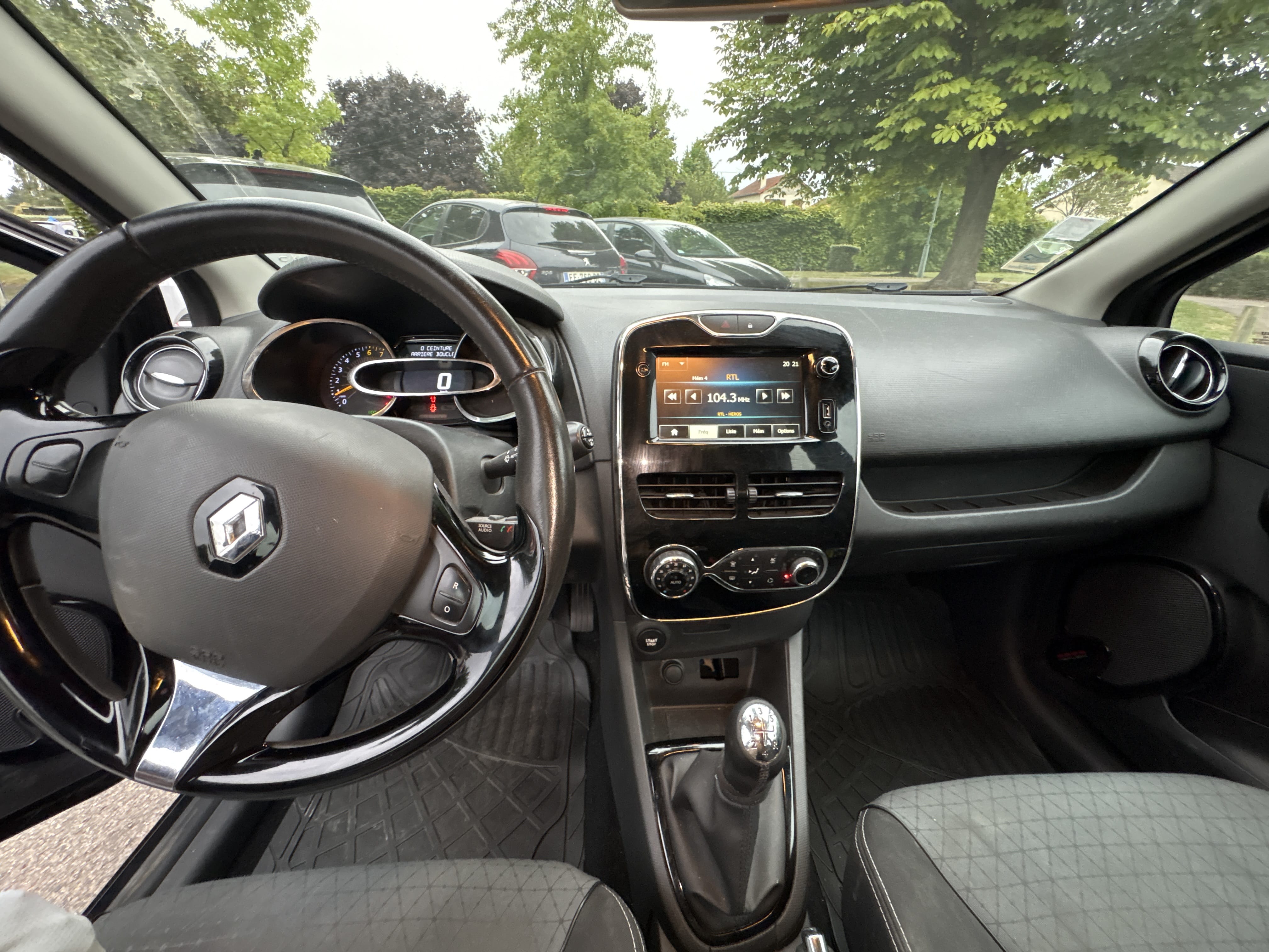 Renault Clio avec GPS