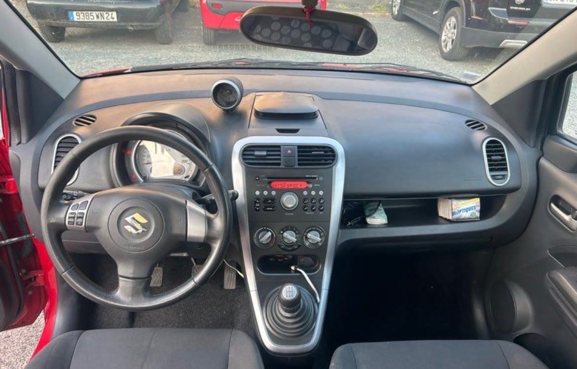 Suzuki Splash avec Caméra de recul