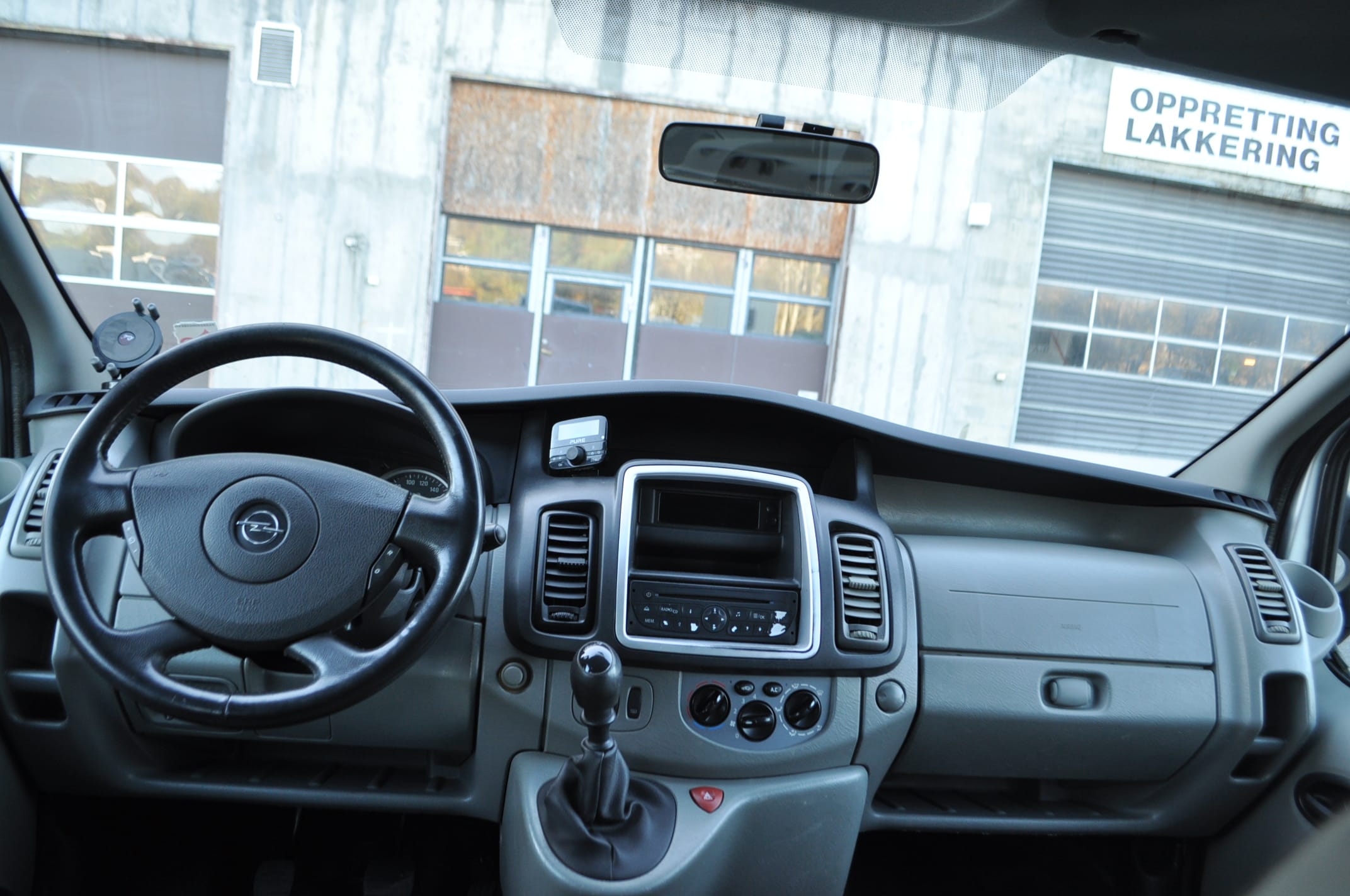 Opel Vivaro 2.0 CDTI 9 SETER MINIBUSS med Tilhengerfeste