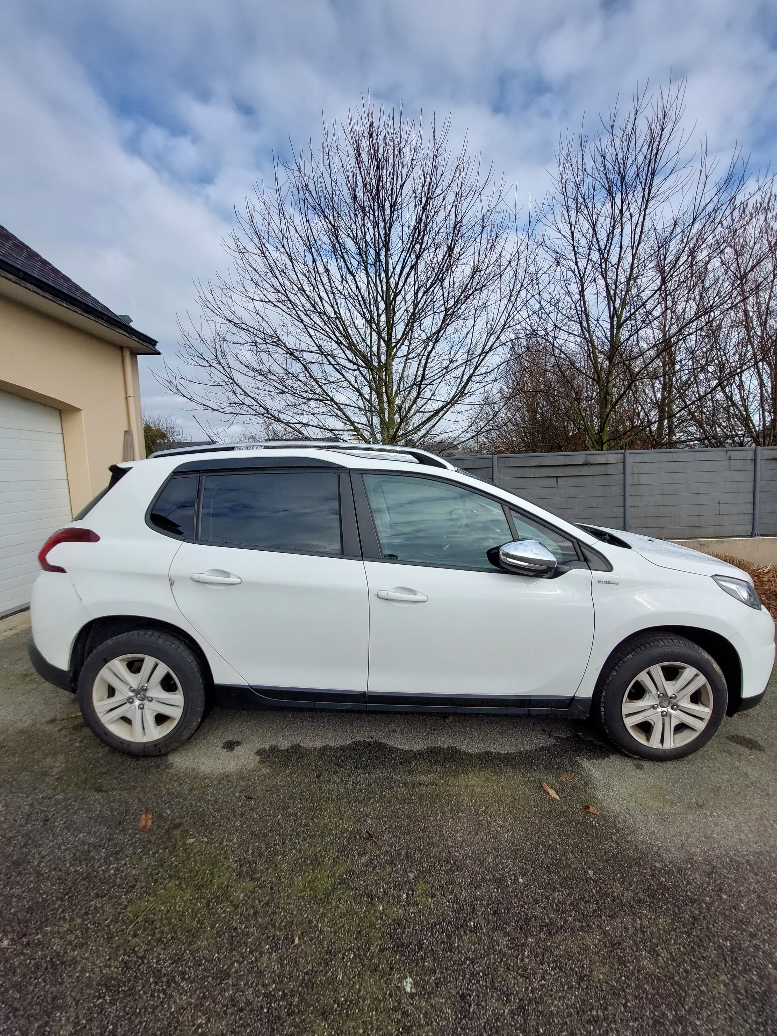 Peugeot 2008 avec Climatisation