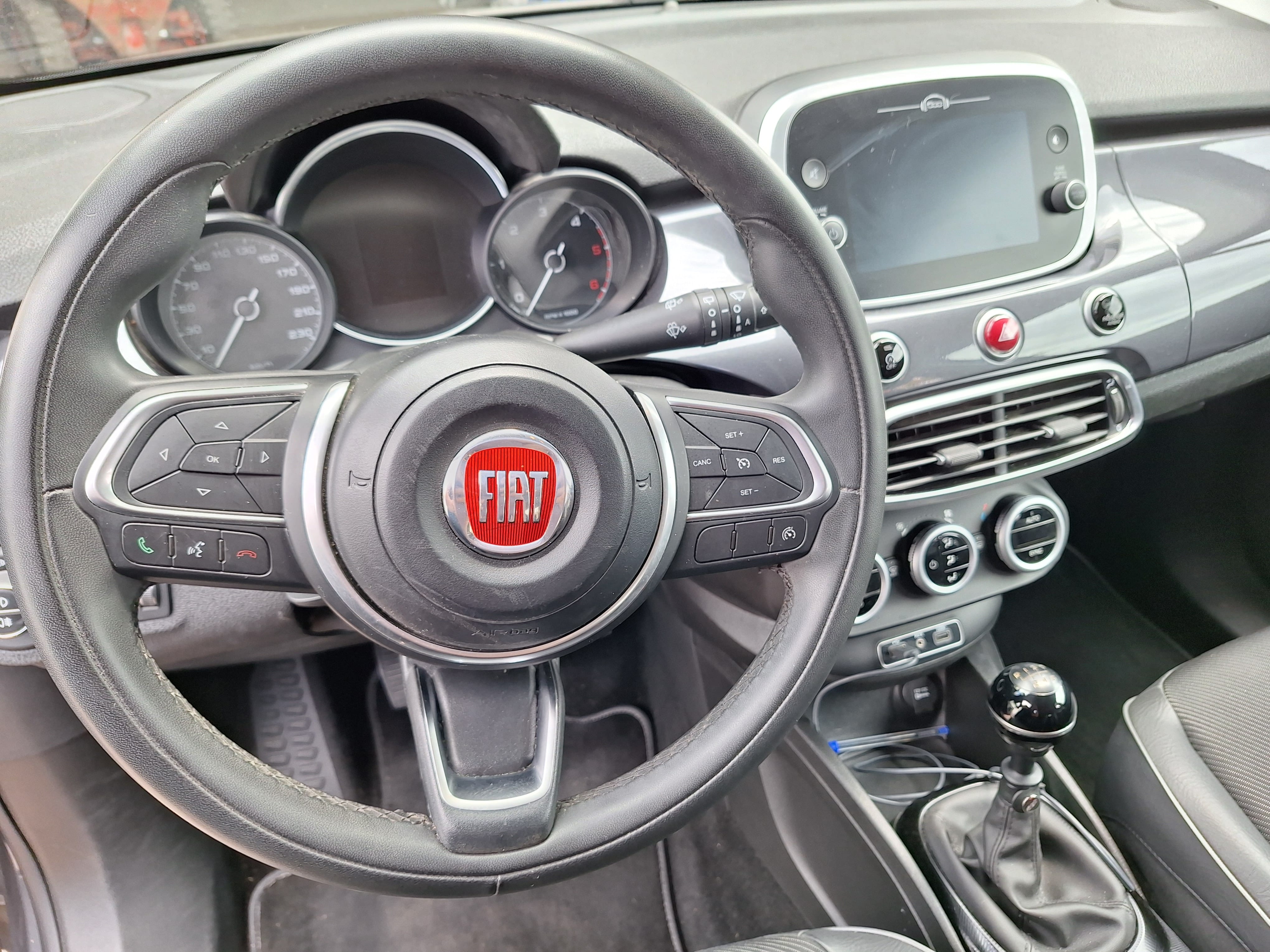 Fiat 500 X avec GPS