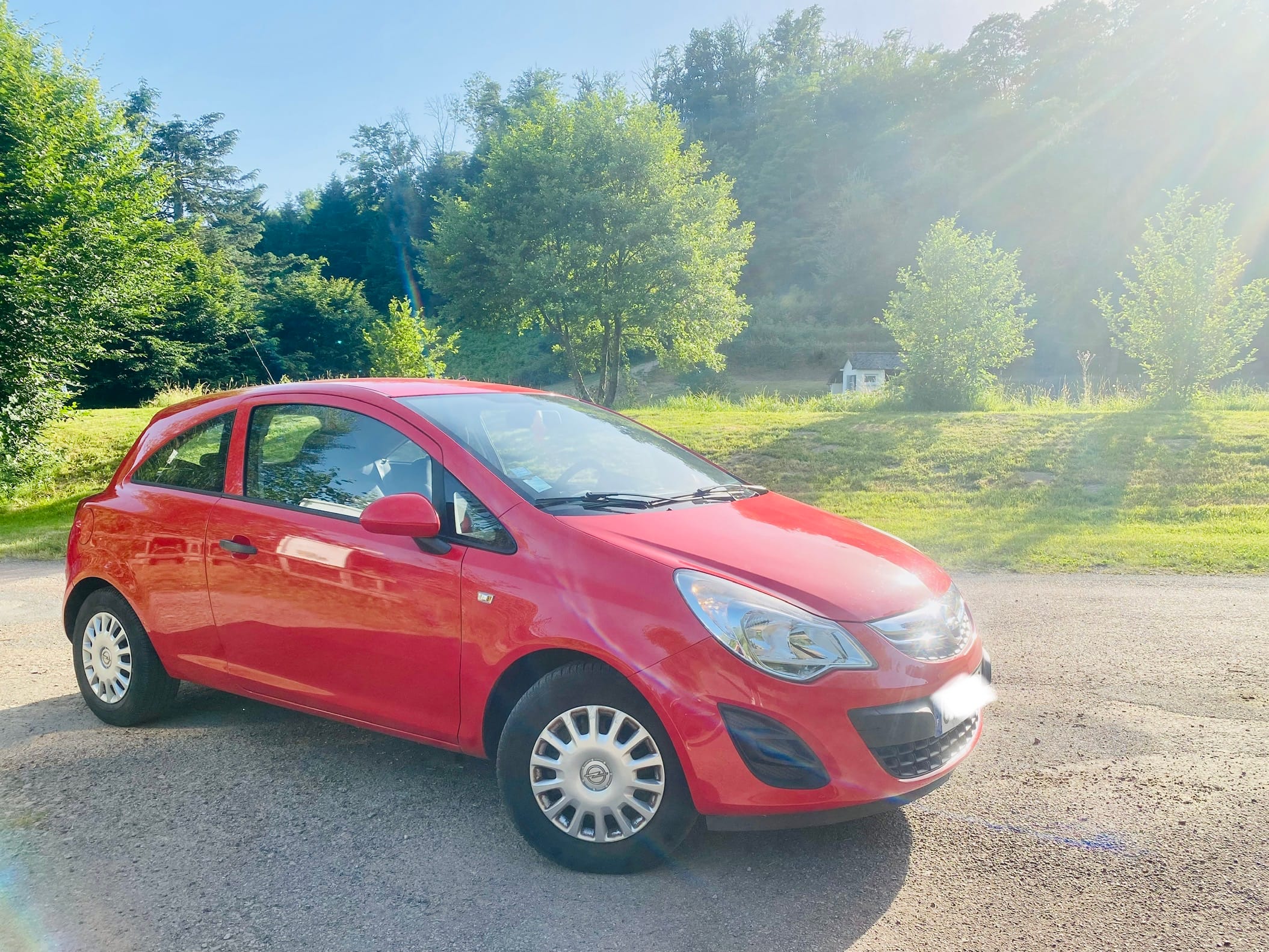 Opel Corsa (9min à pied de la gare)