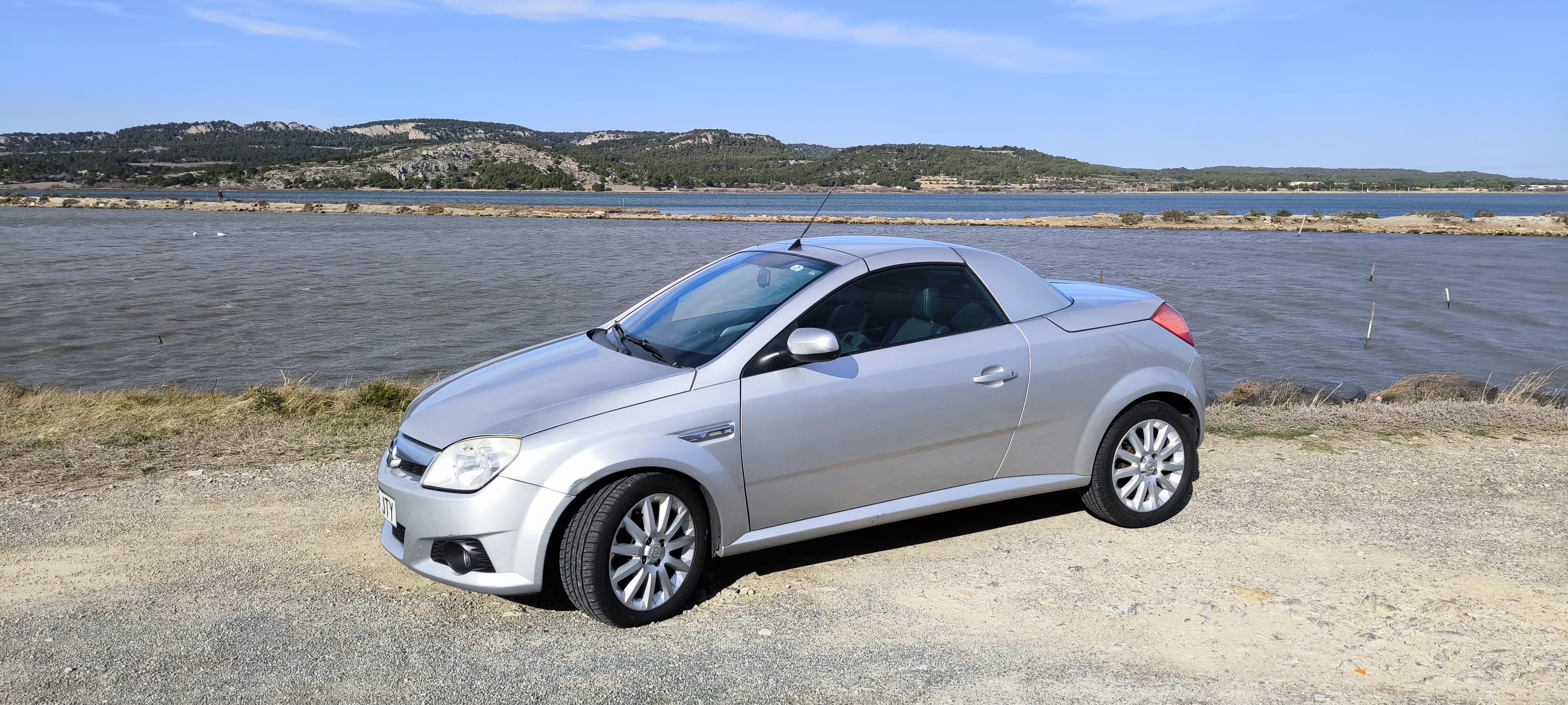 Opel Tigra Twintop 90cv med Cruisekontroll