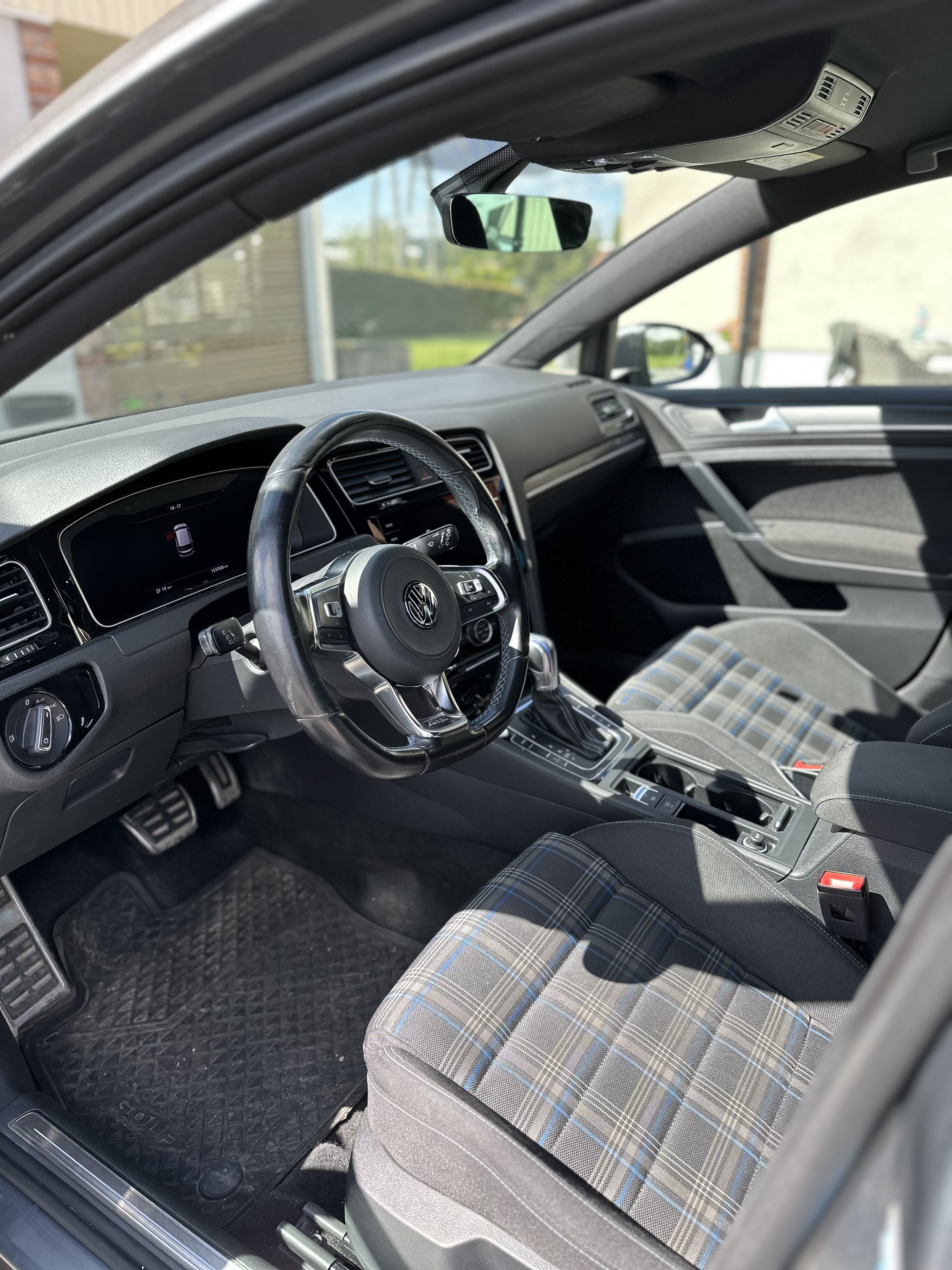 Volkswagen Golf GTE med GPS