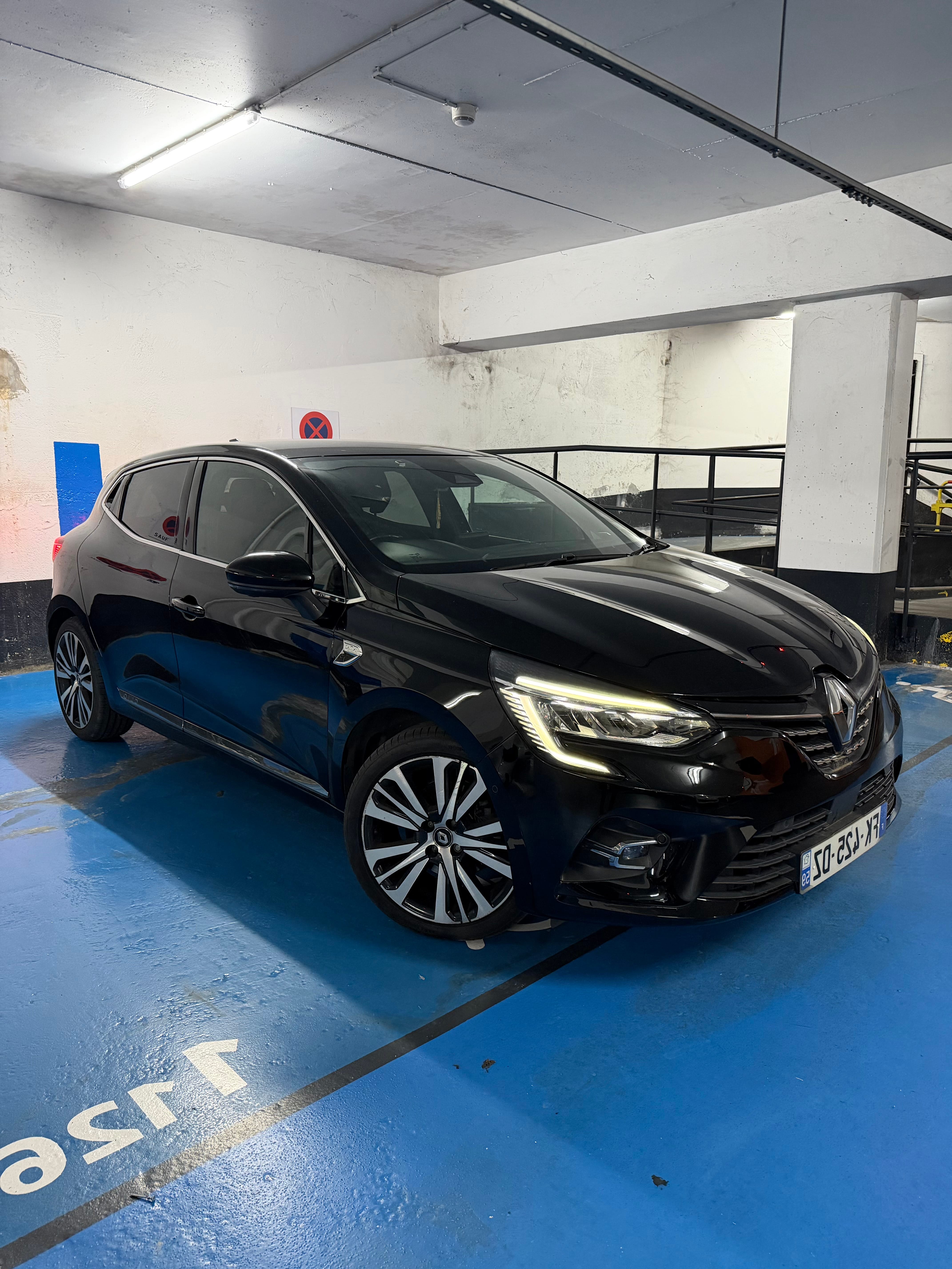 Renault Clio avec Climatisation